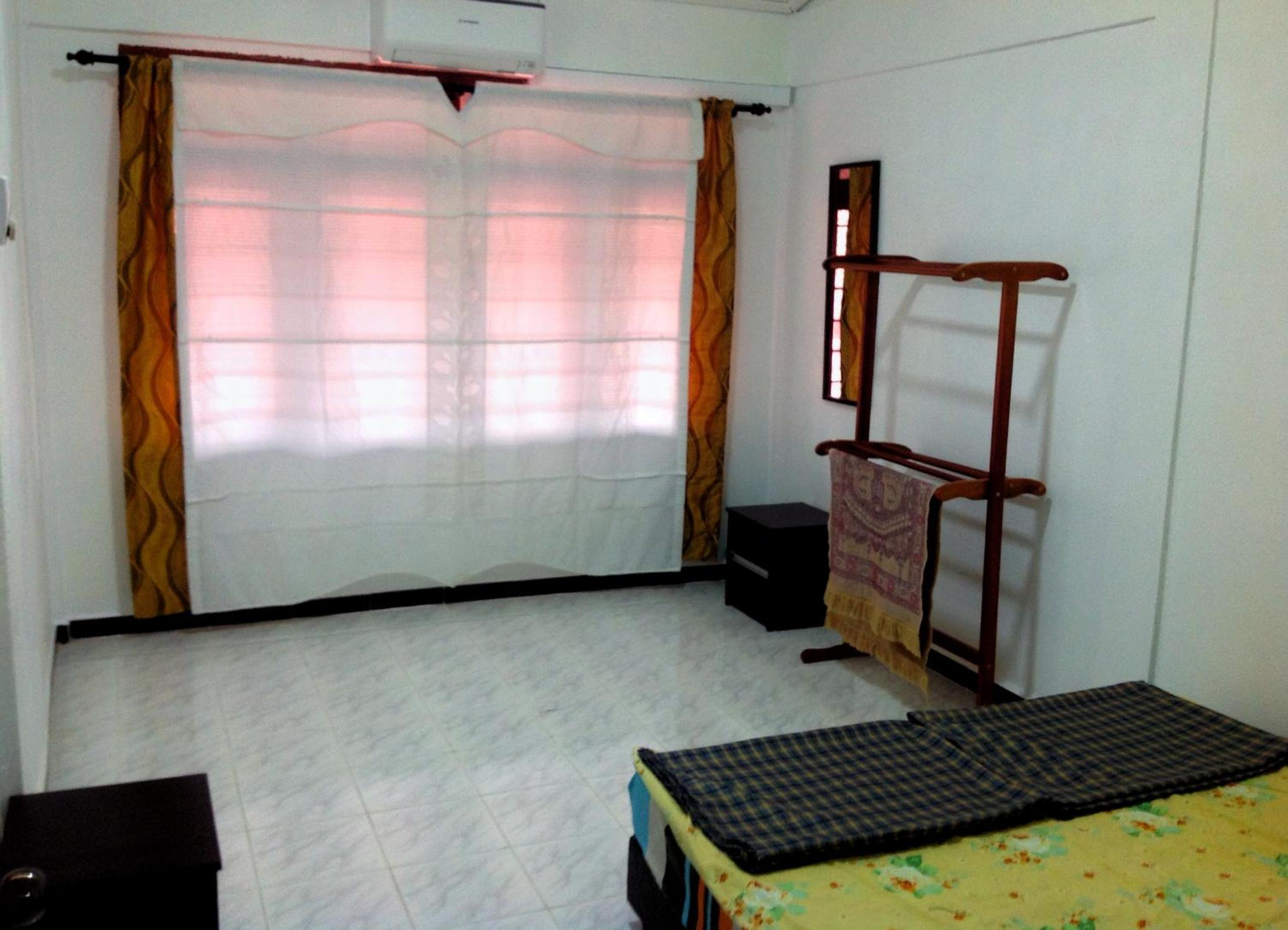 Nur Muslim Homestay At Kota Bharu photo 2