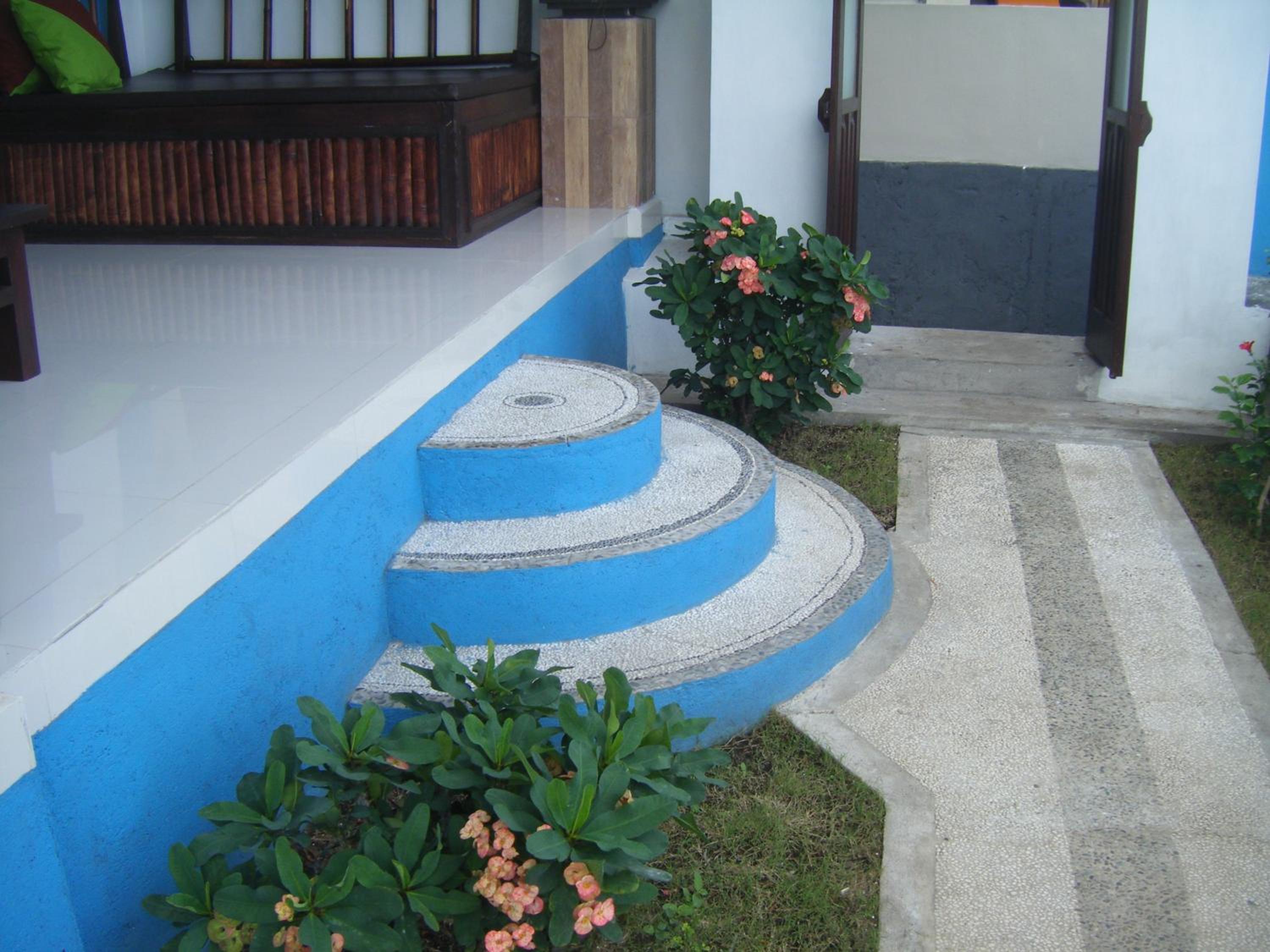 Photo 33