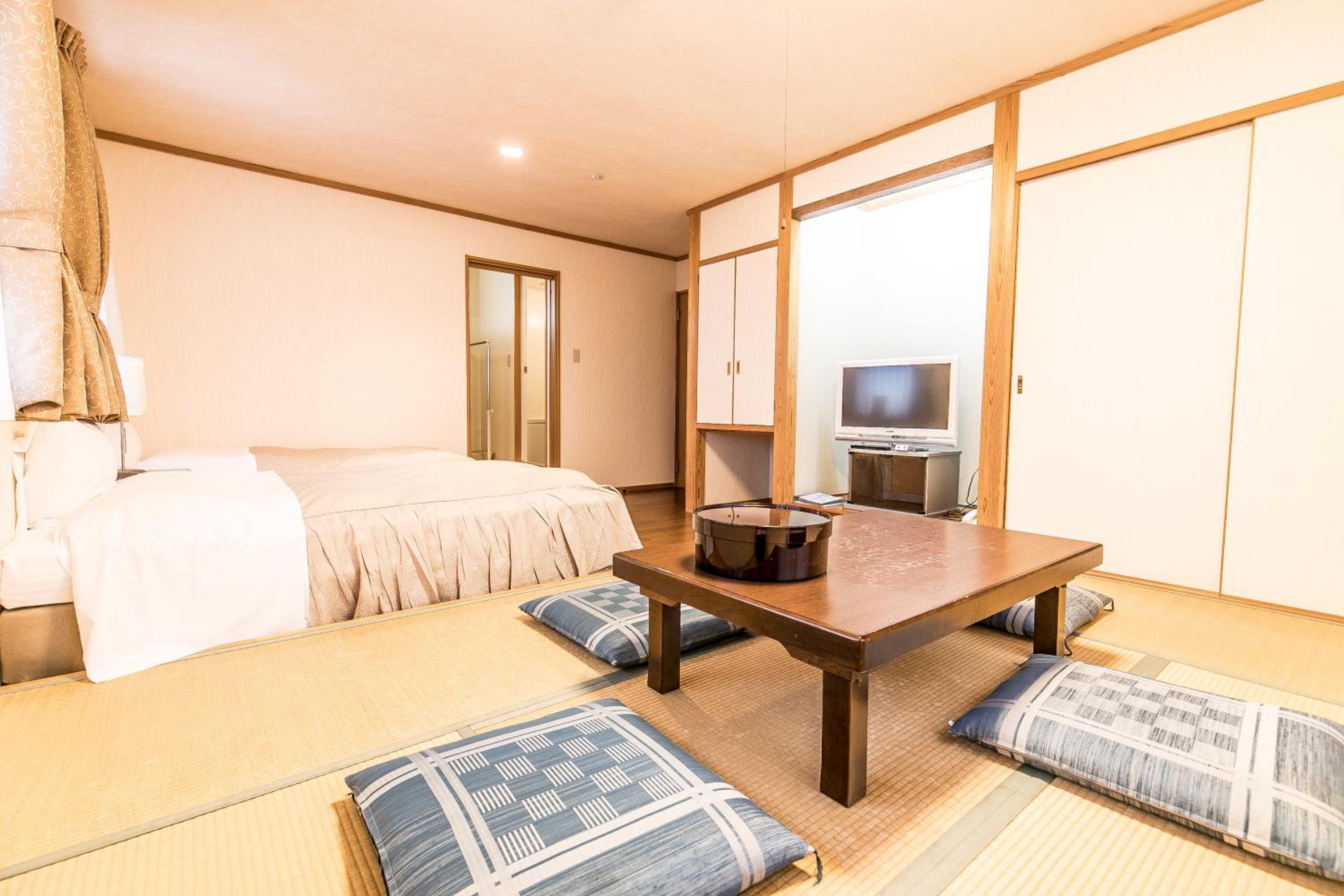 Petit Hotel Enchante