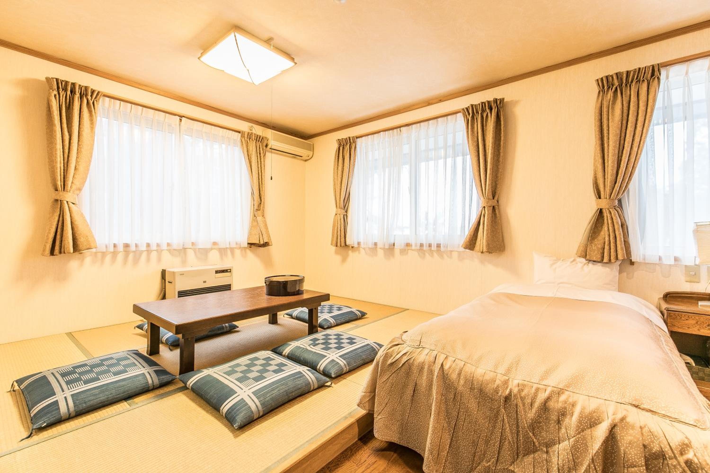 Petit Hotel Enchante