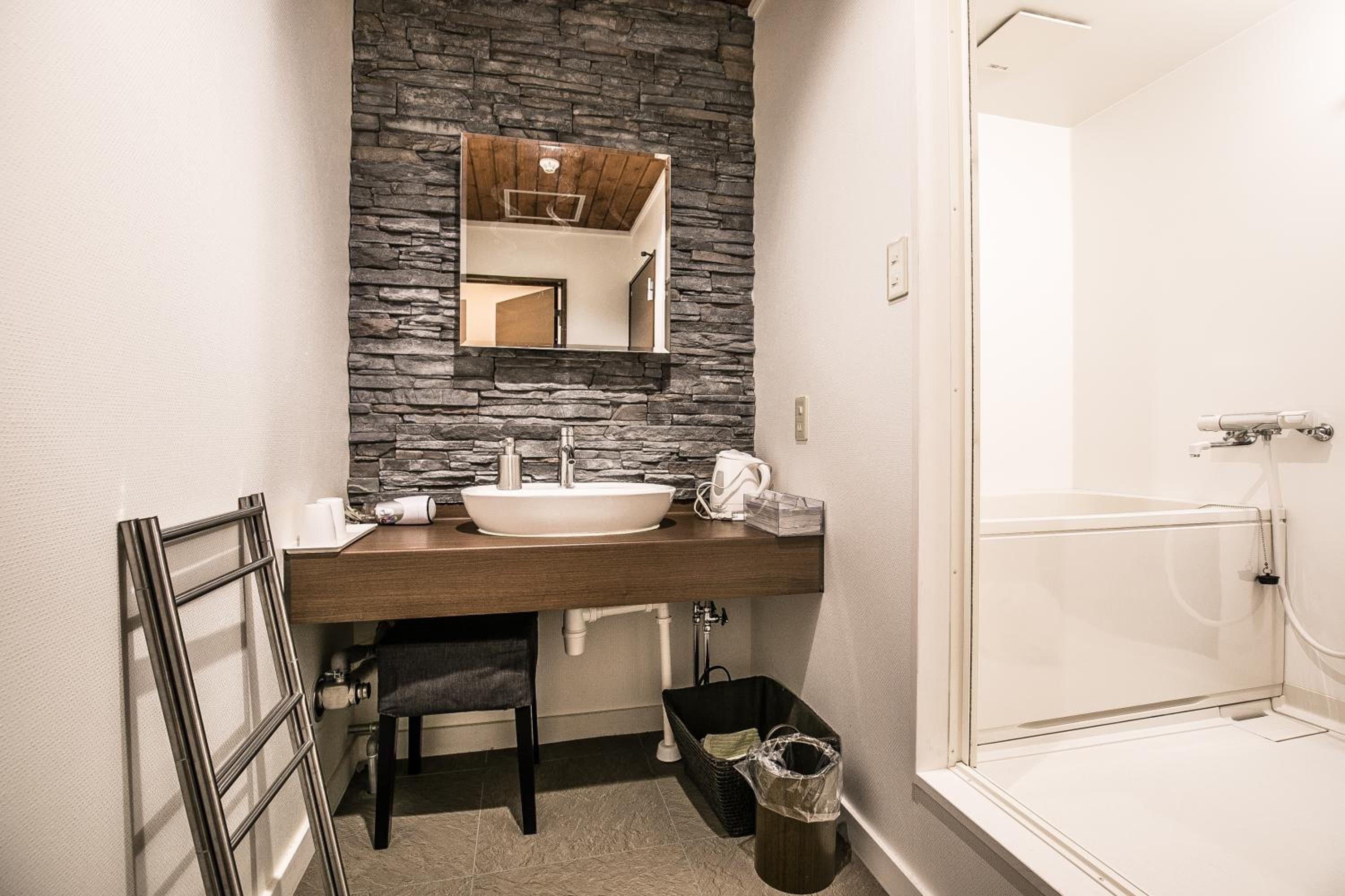 Petit Hotel Enchante
