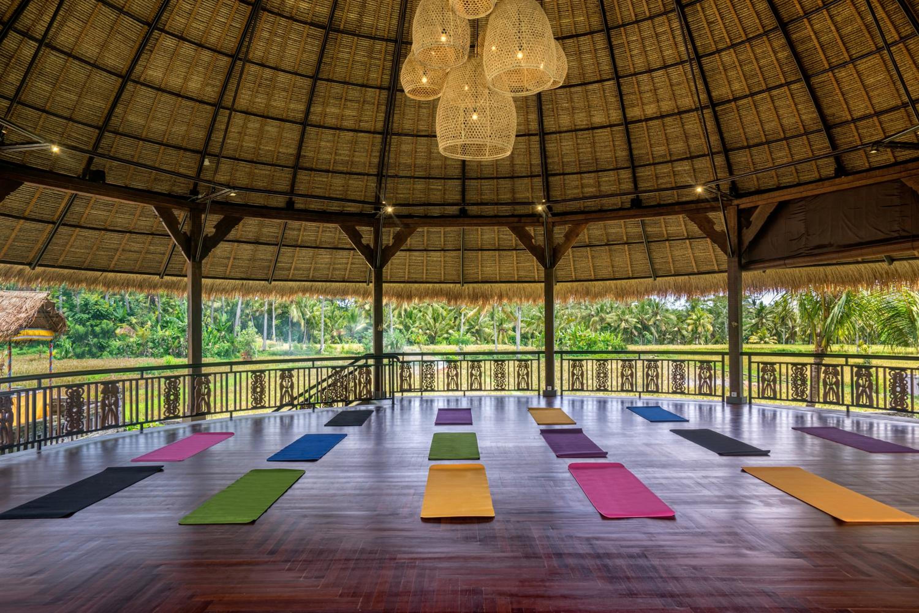 Honai Resort 75