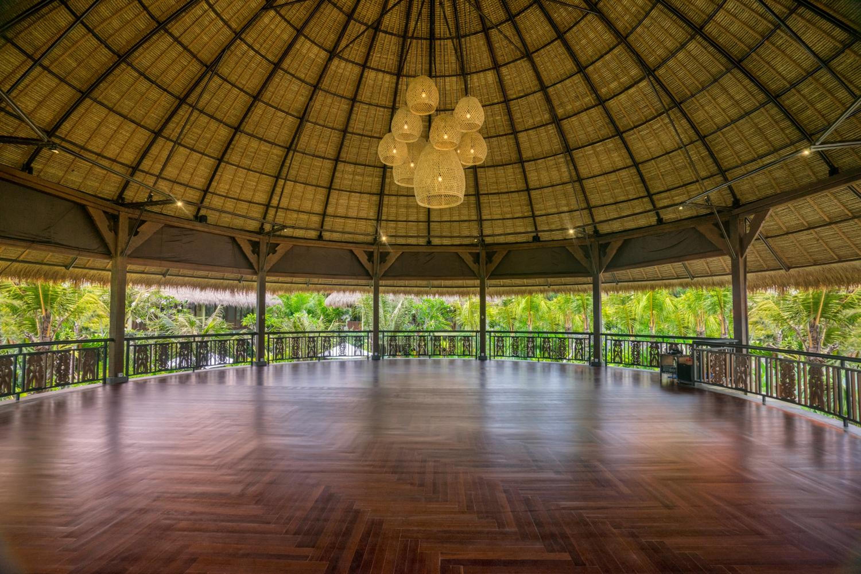 Honai Resort 62