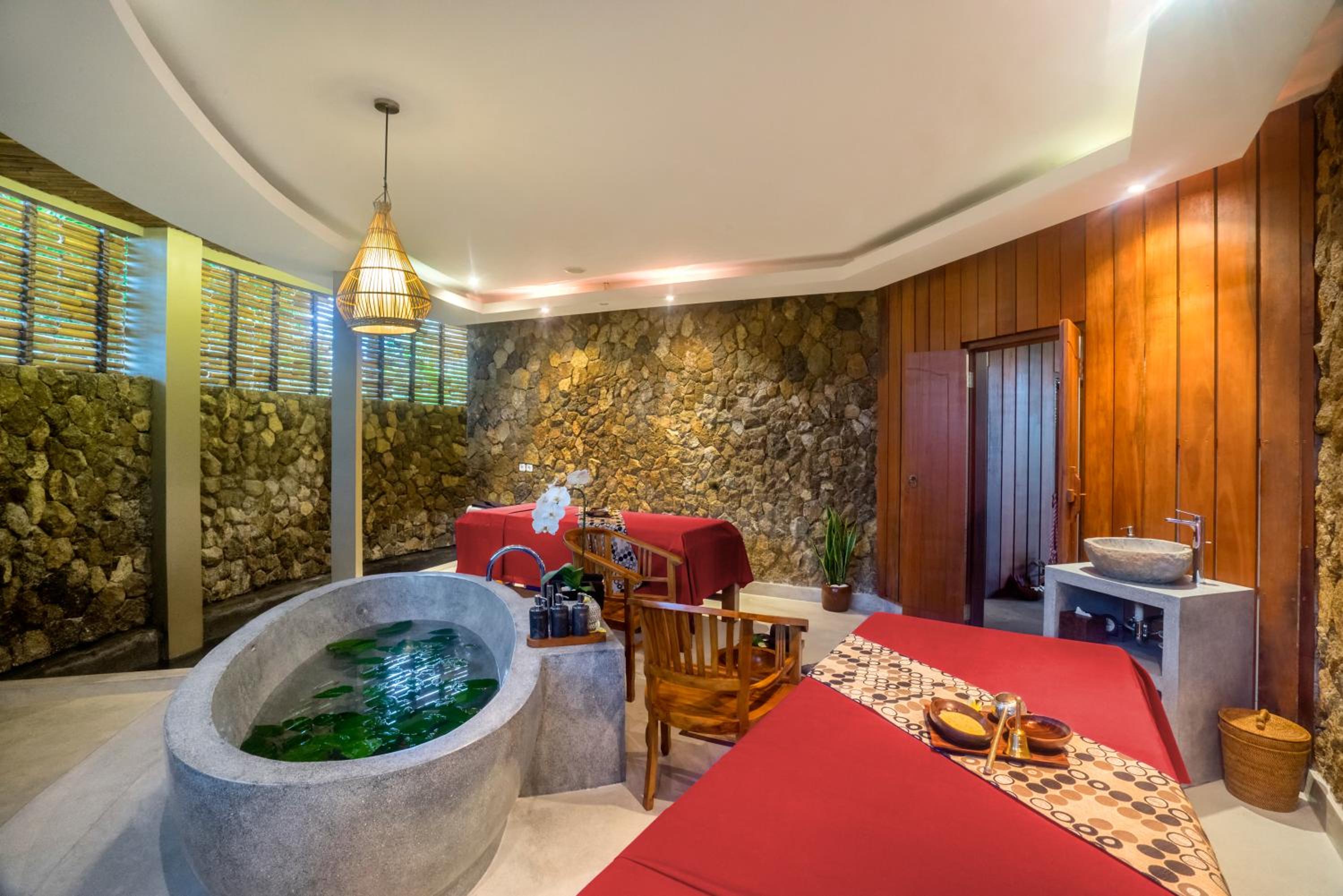 Honai Resort 74