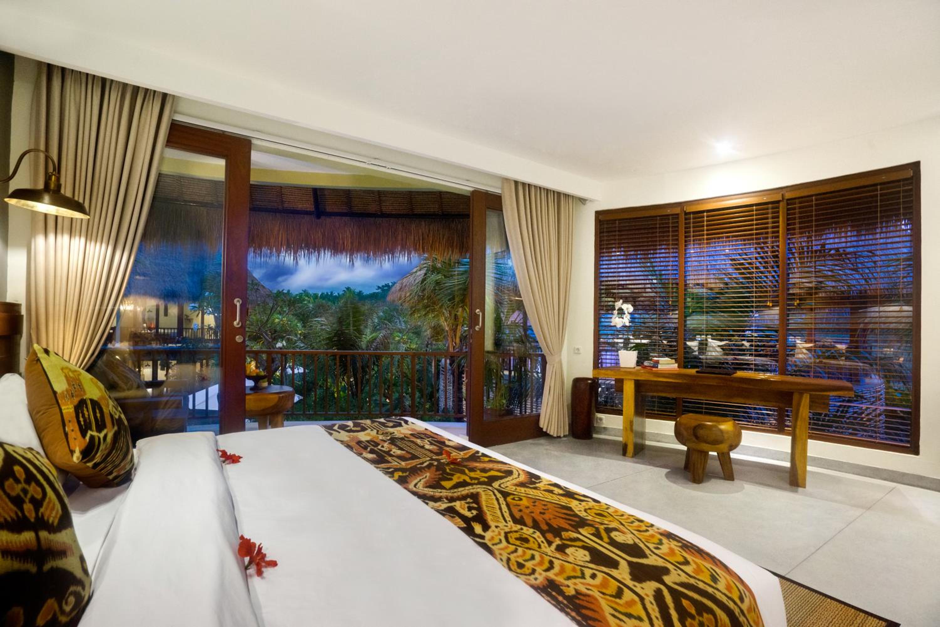 Honai Resort 37
