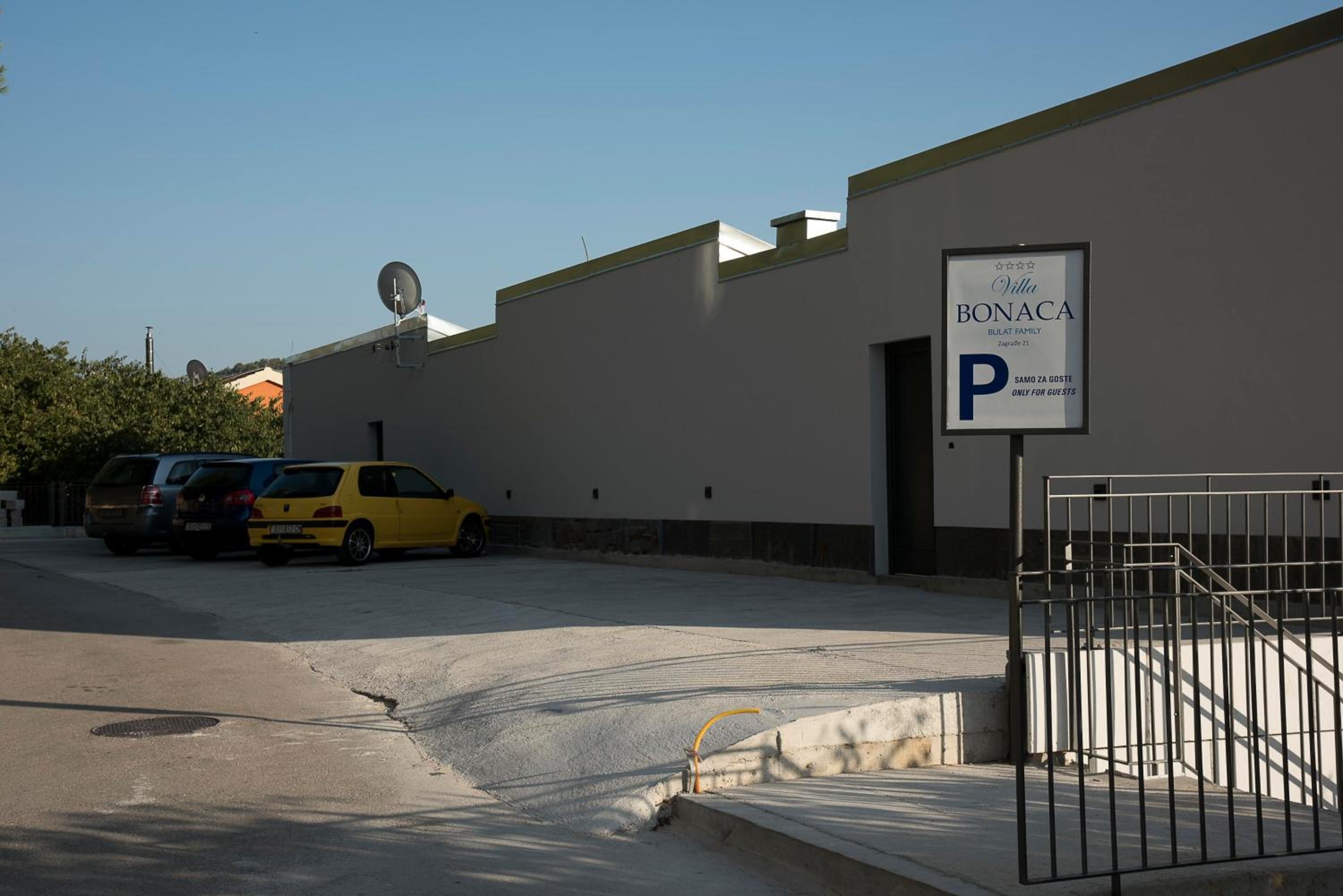 Photo 13