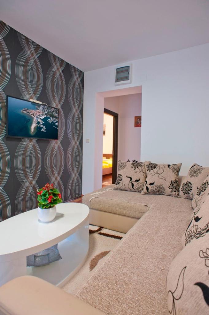 B&T Apartments