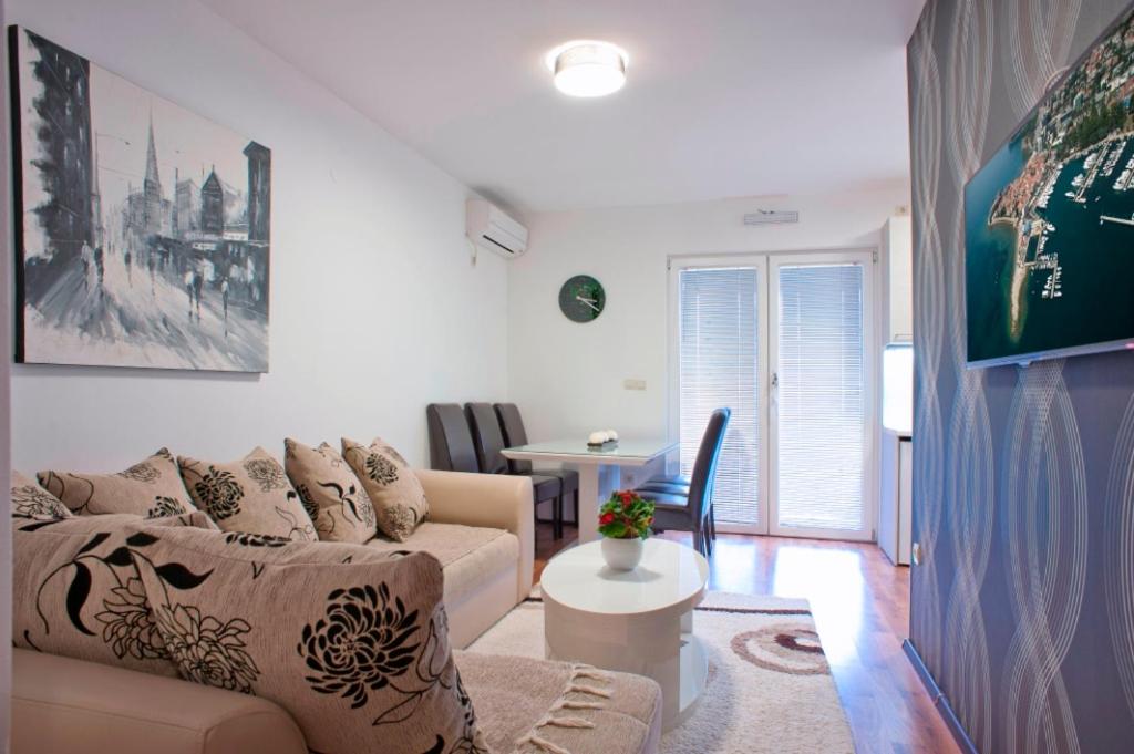 B&T Apartments