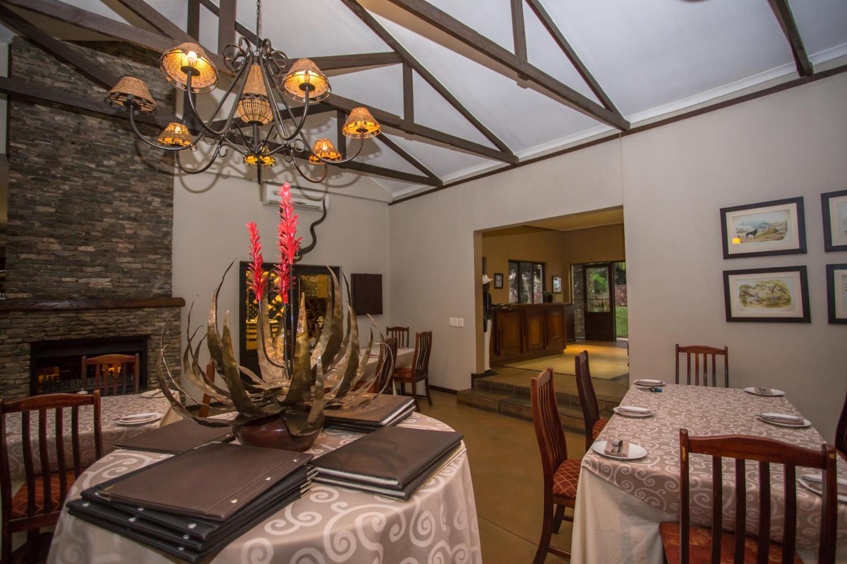 Hamiltons Lodge & Restaurant