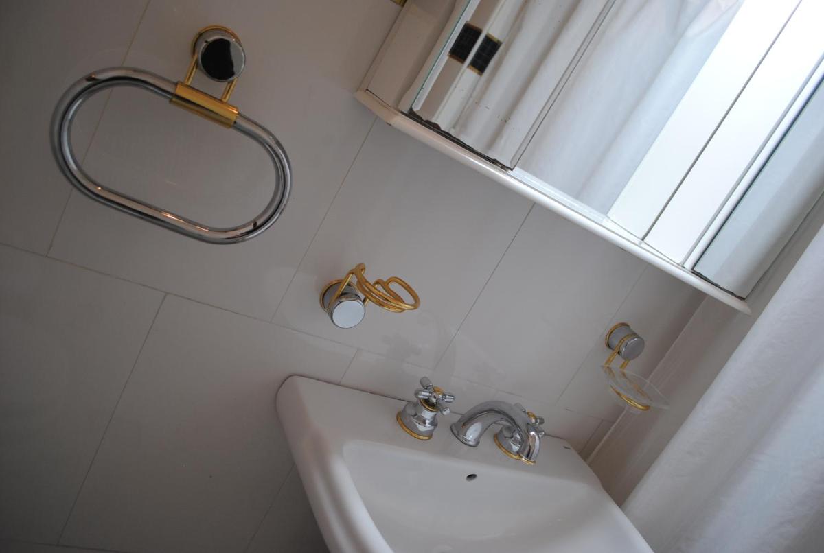 First Class Apartments