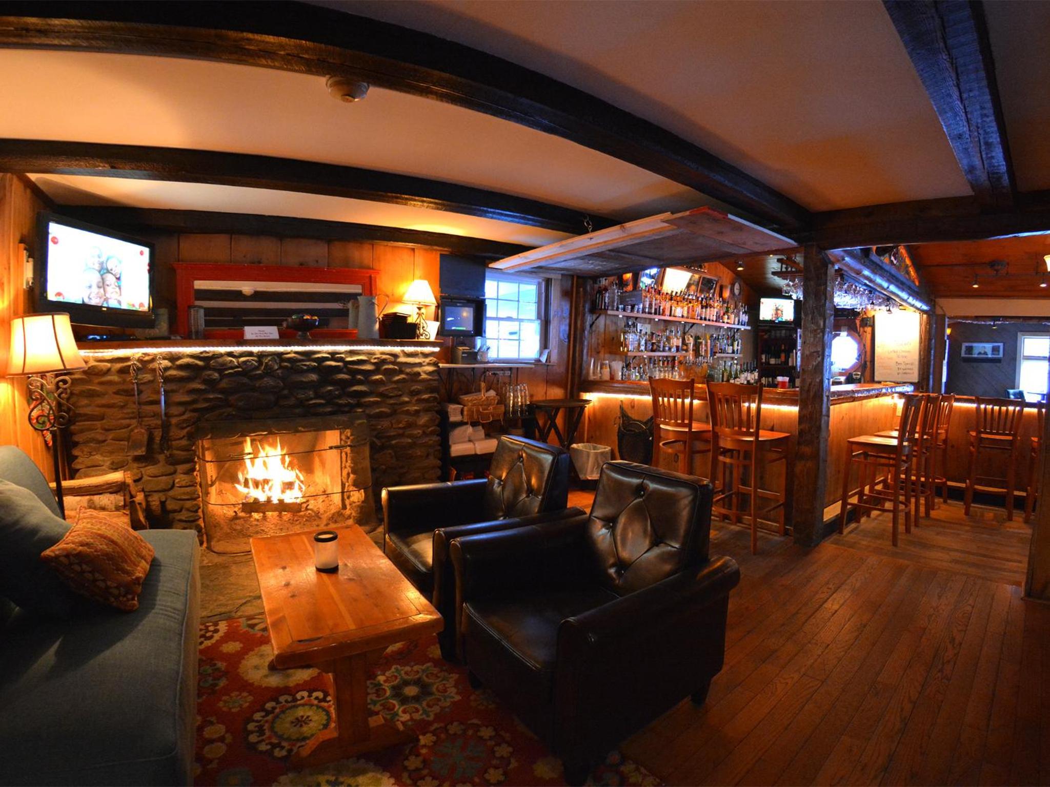 Hyde Away Inn