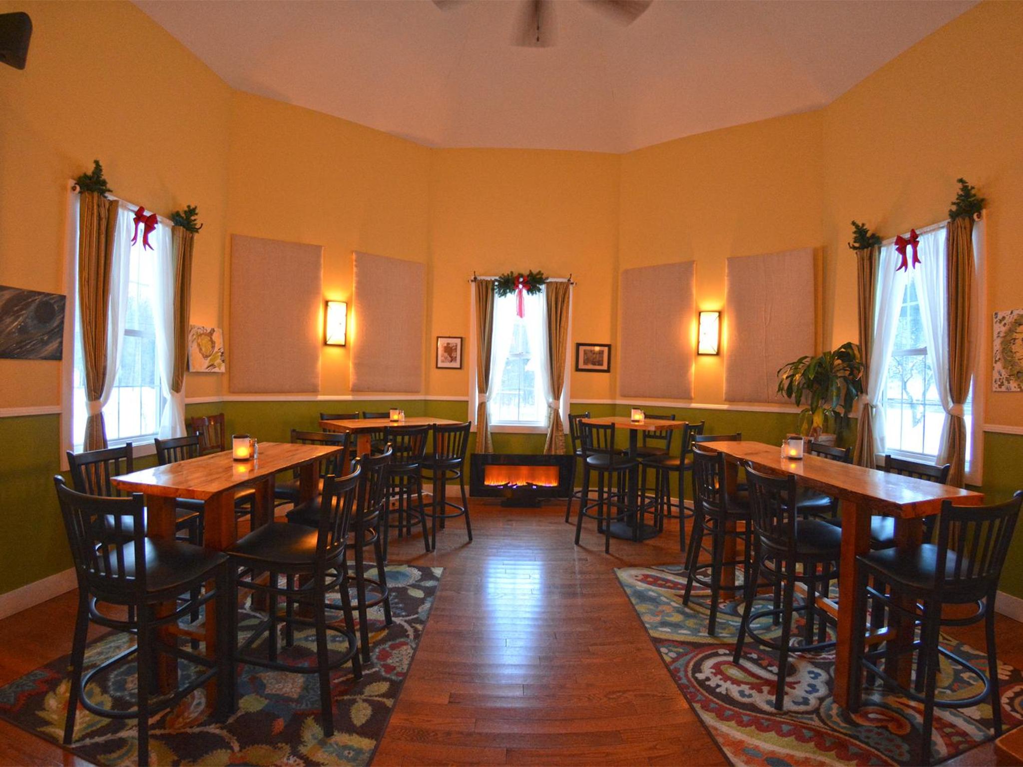 Hyde Away Inn