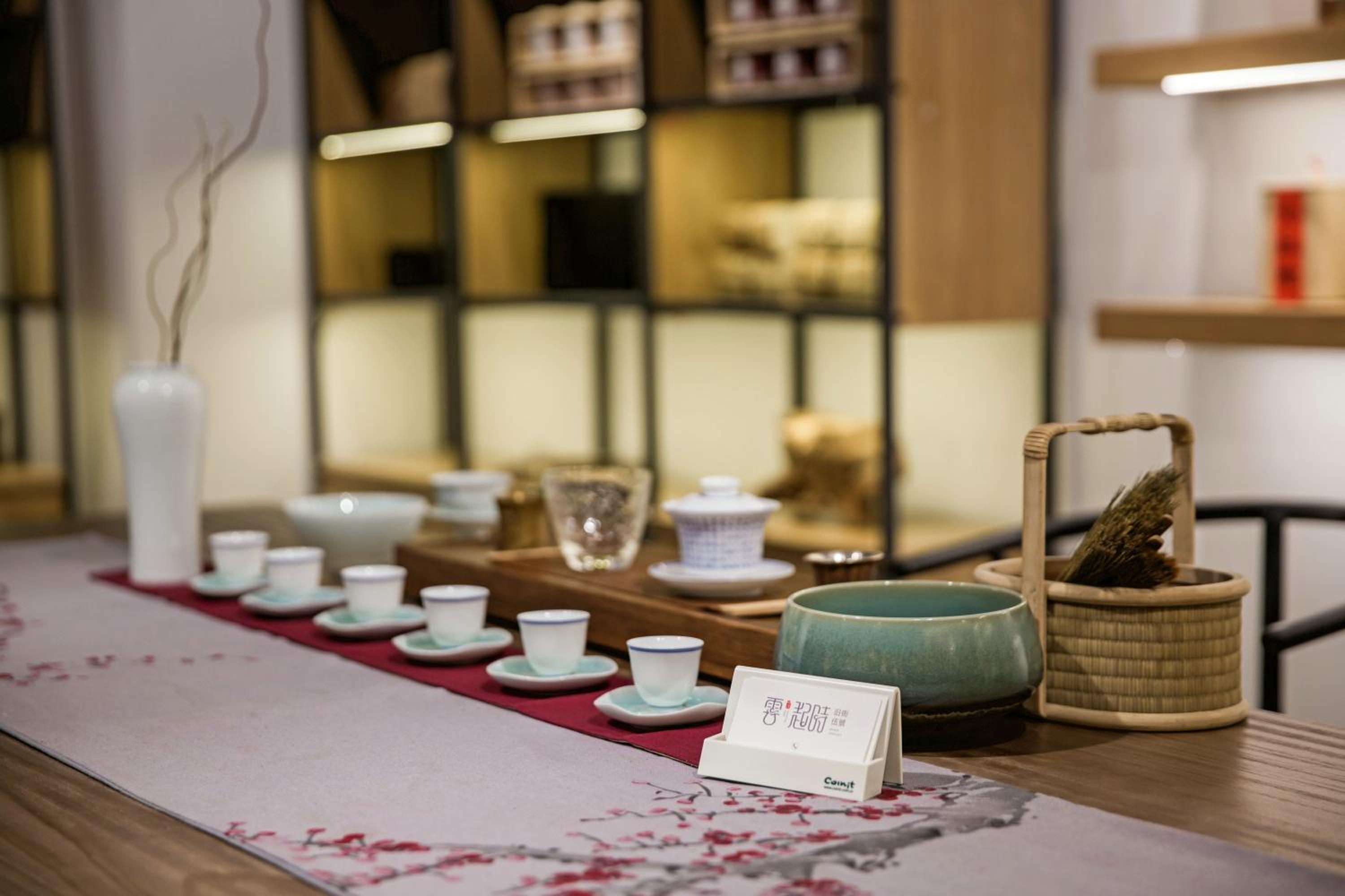 Ancient Street No.5 Youth Chic Hotel