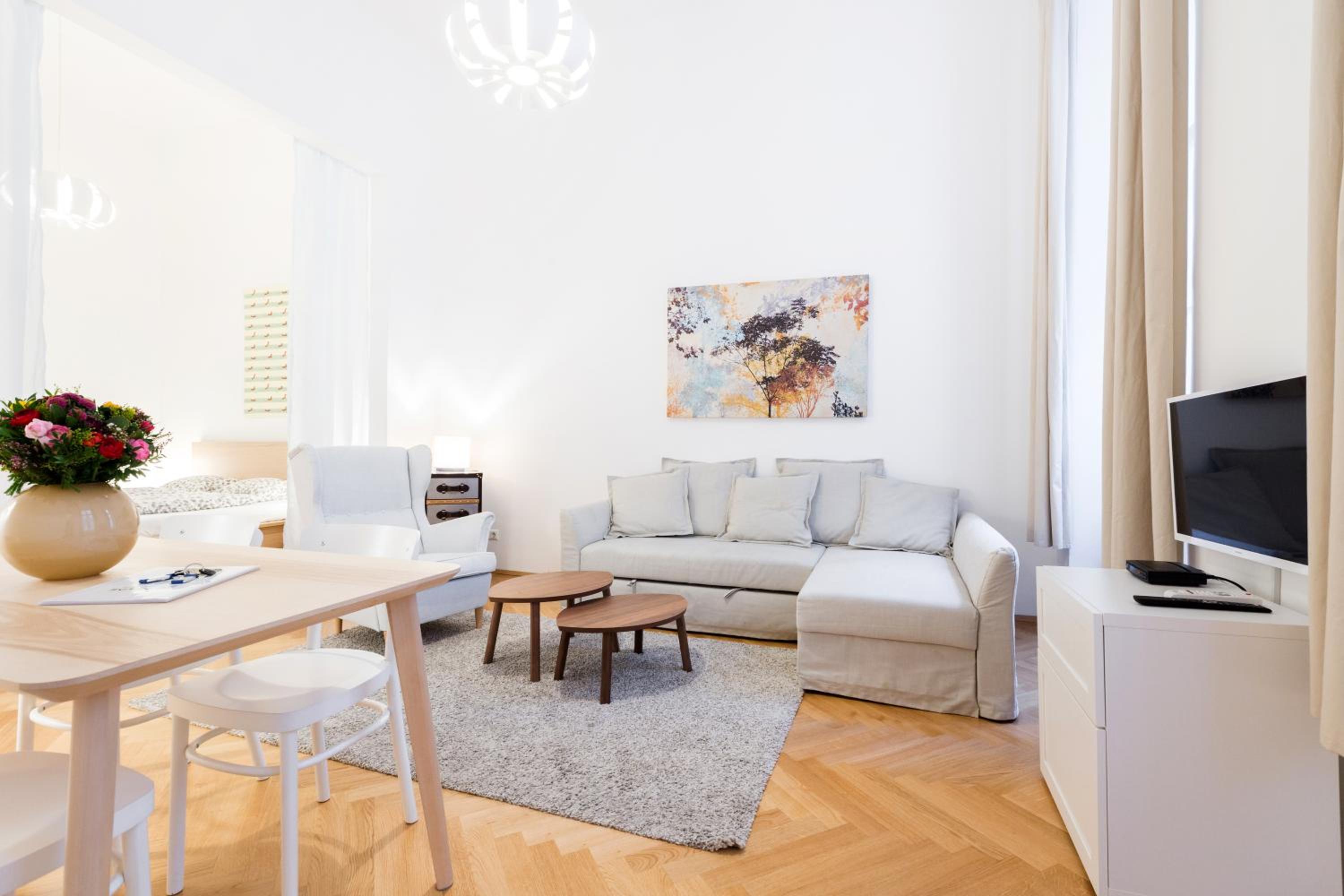 HeyMi Apartments Oper