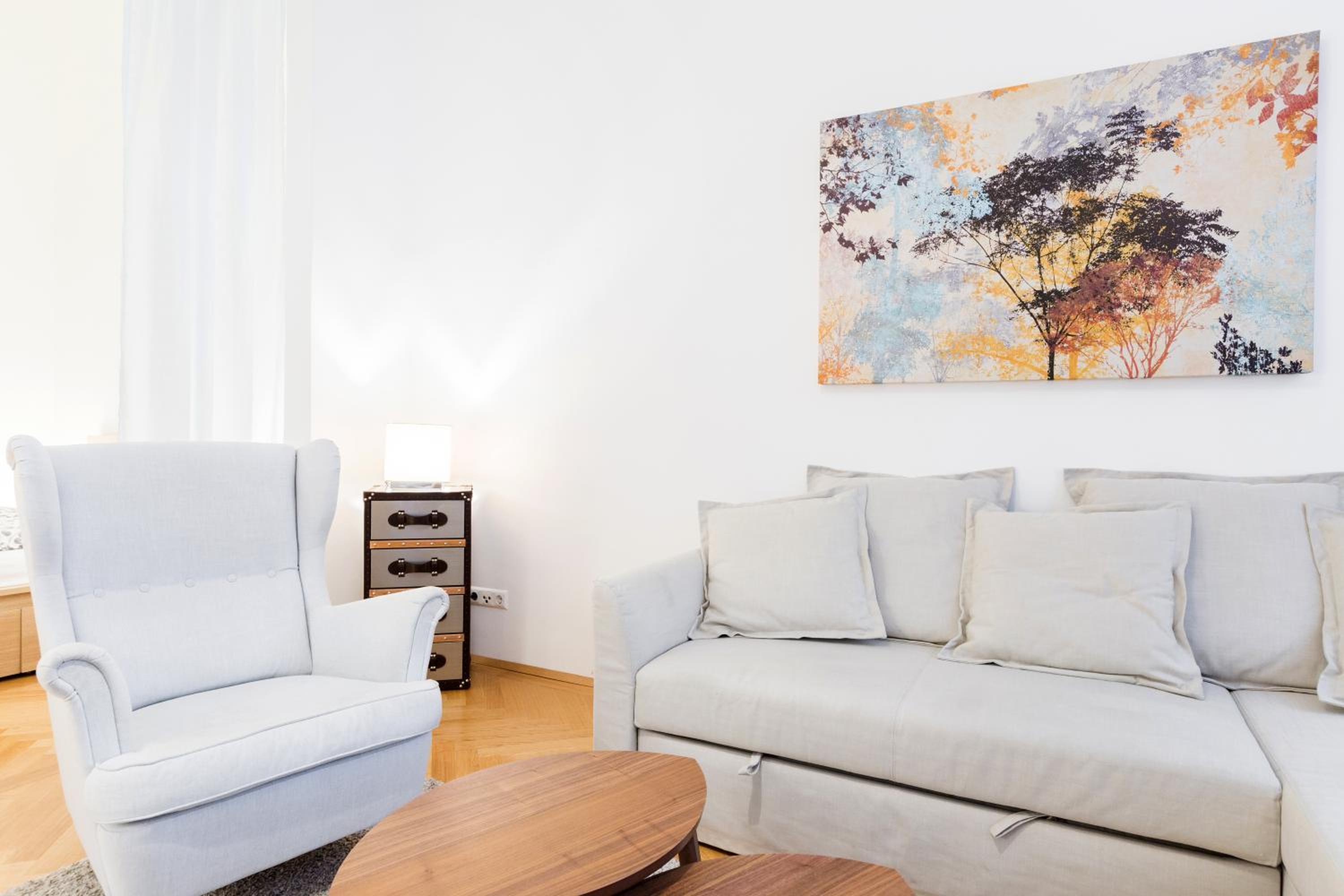 HeyMi Apartments Oper