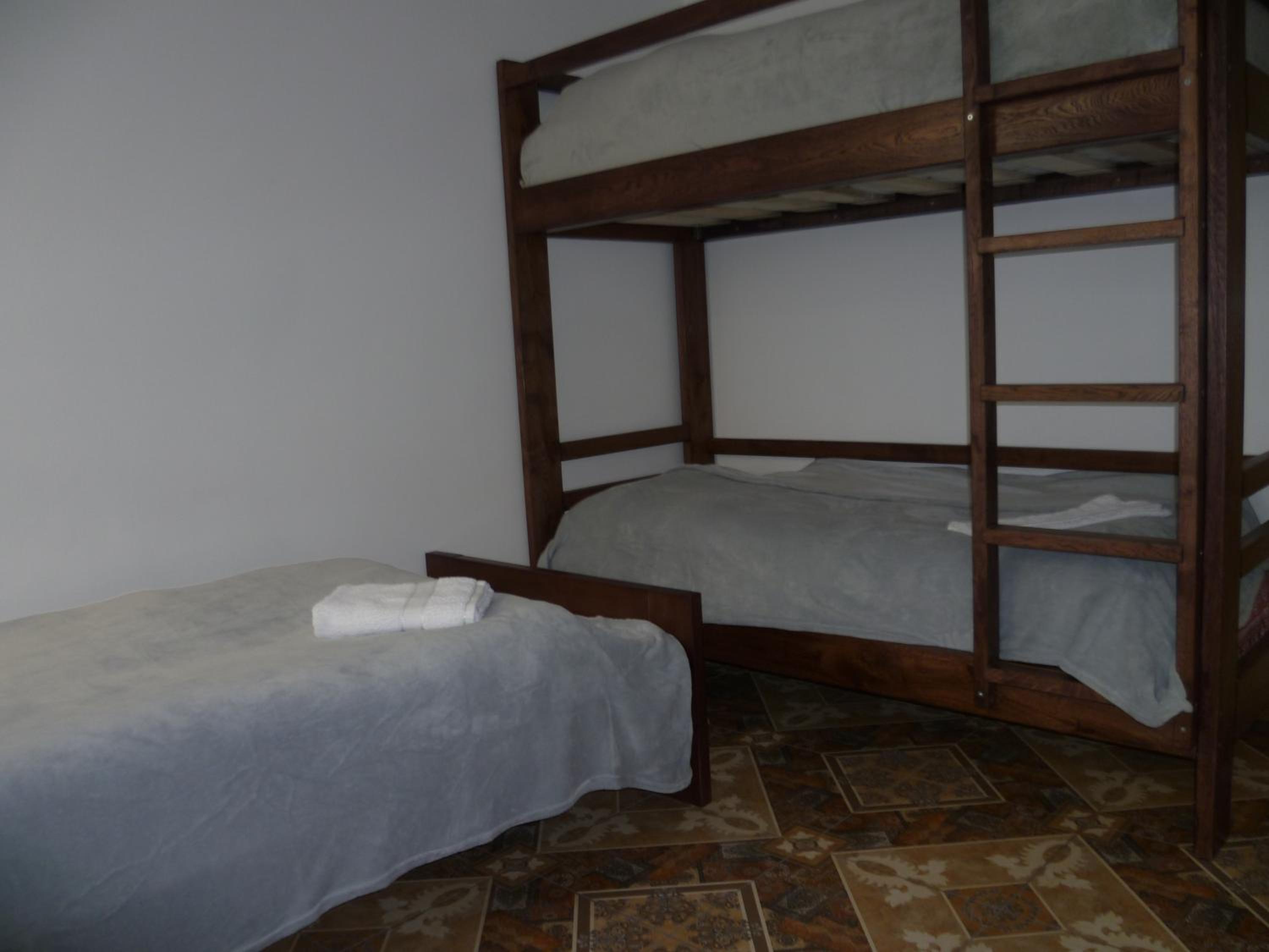 Home Hotel, photo 71