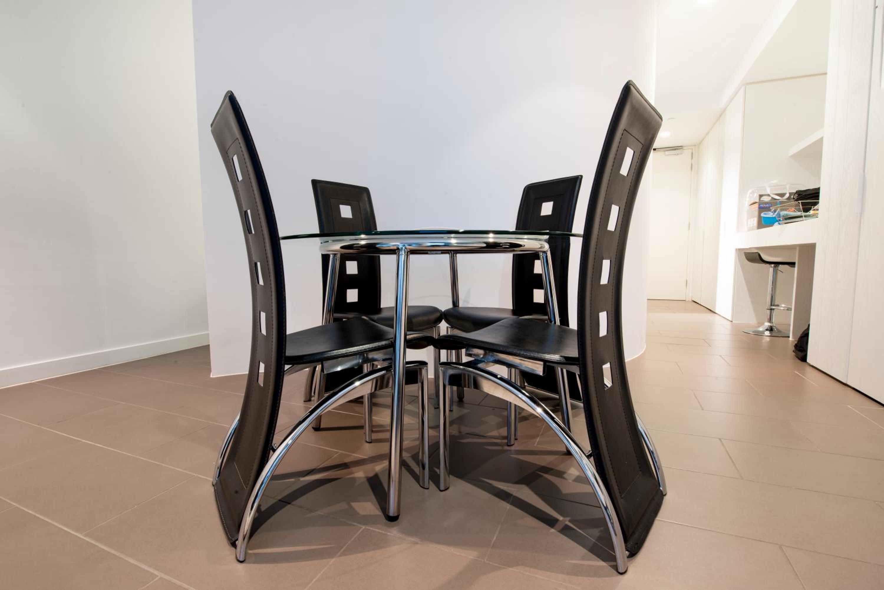 Elm Apartment