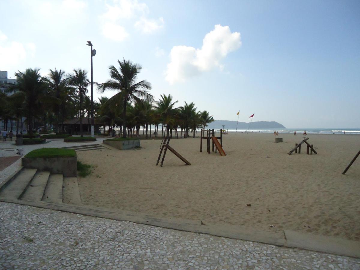 Apto Residencial Fernanda - PRAIA GUILHERMINA - Com Wi-Fi