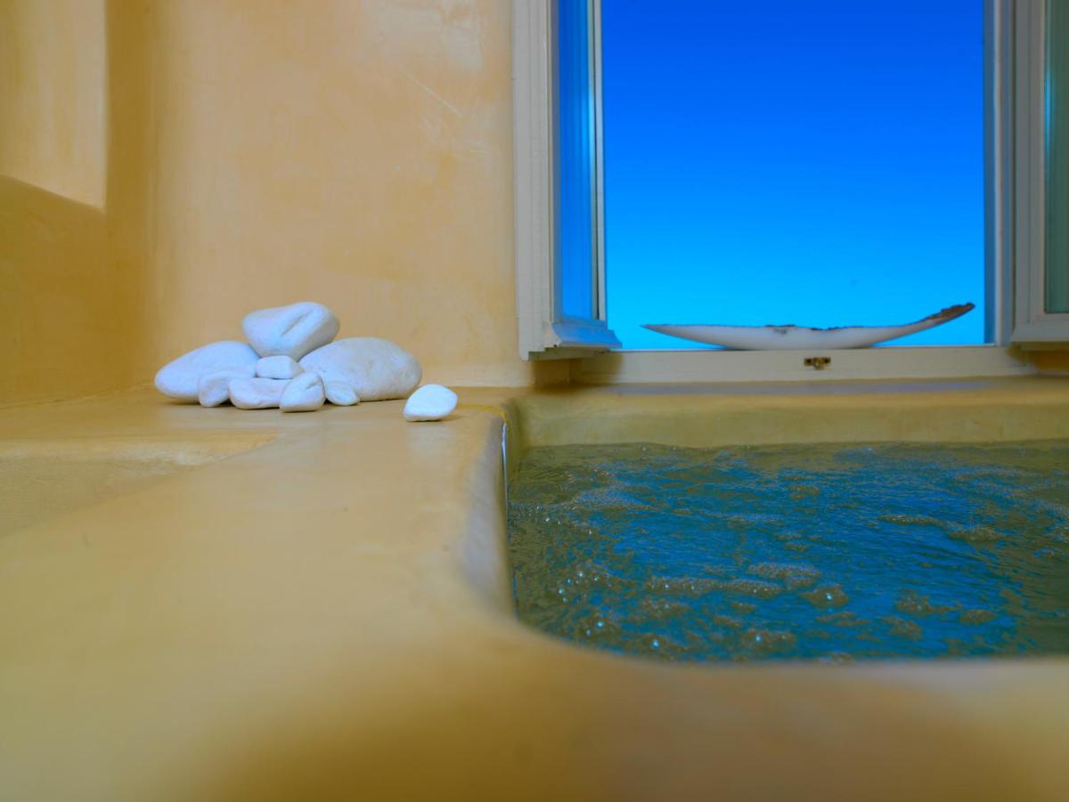 Jacuzzi