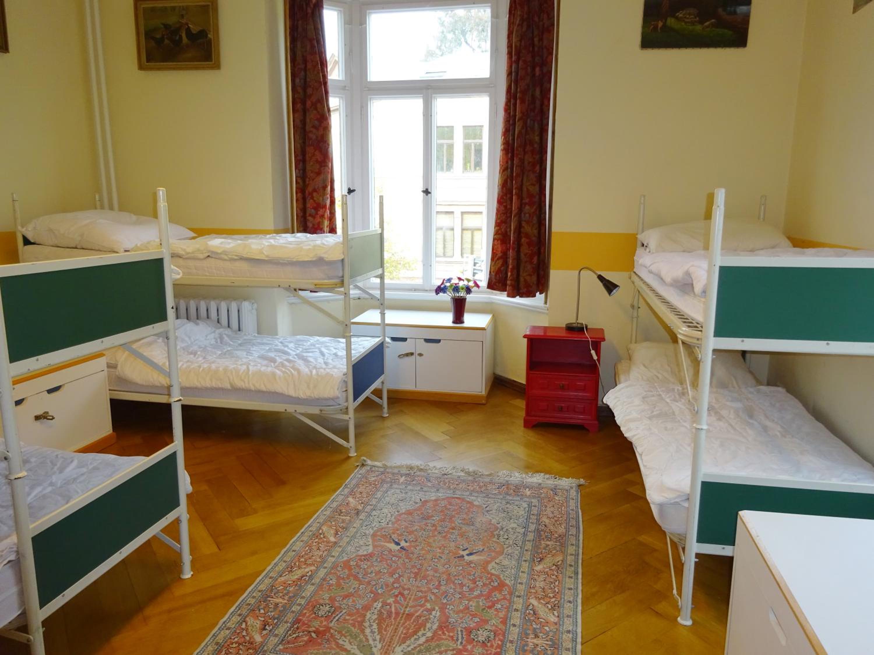 Hummel Hostel - Historische Stadtvilla mit Garten