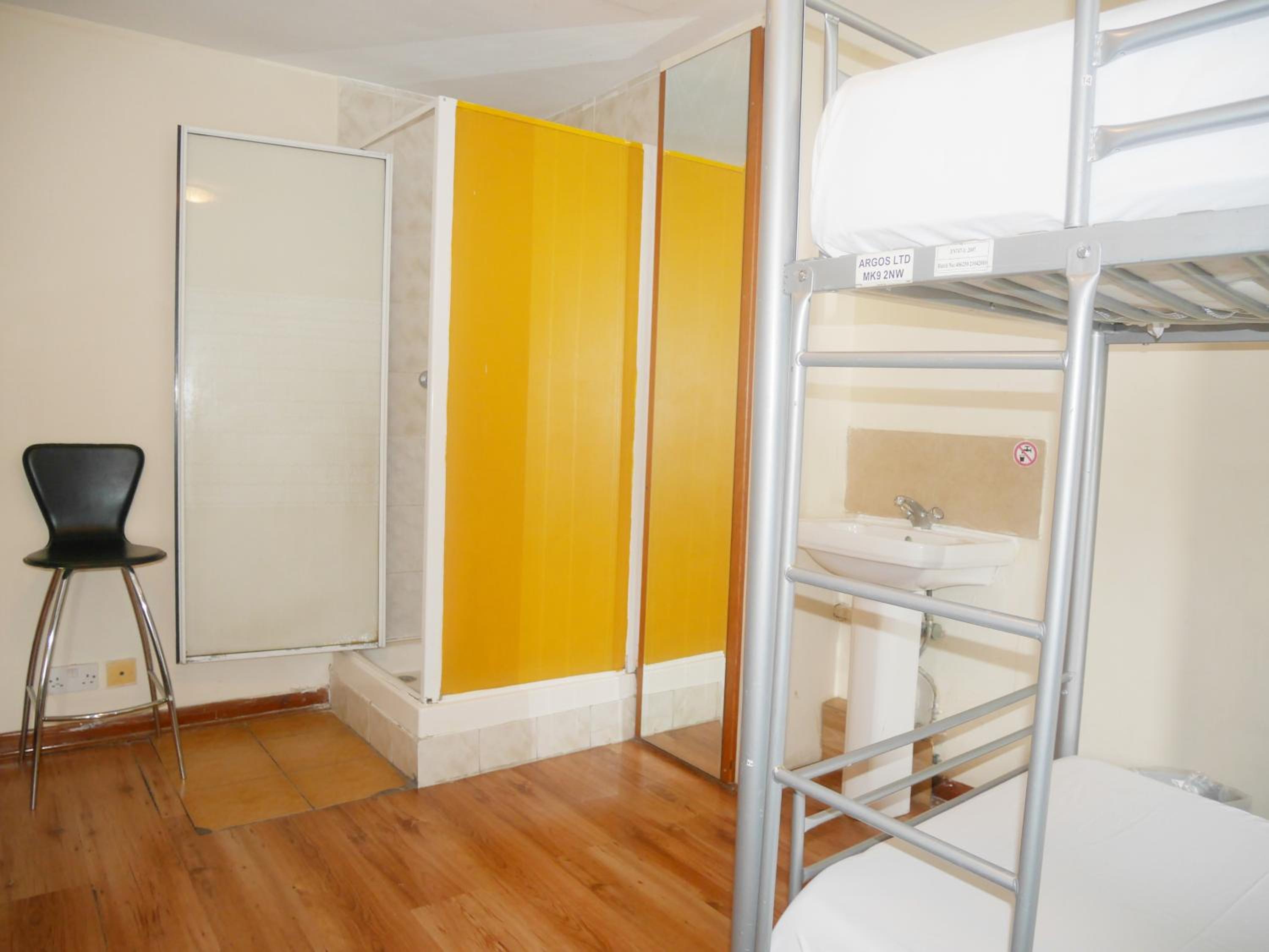 Kensal Green Backpackers 2