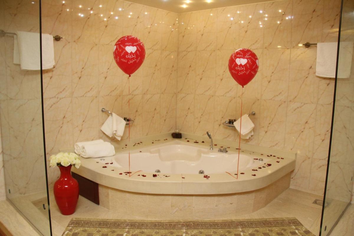 Jacuzzi