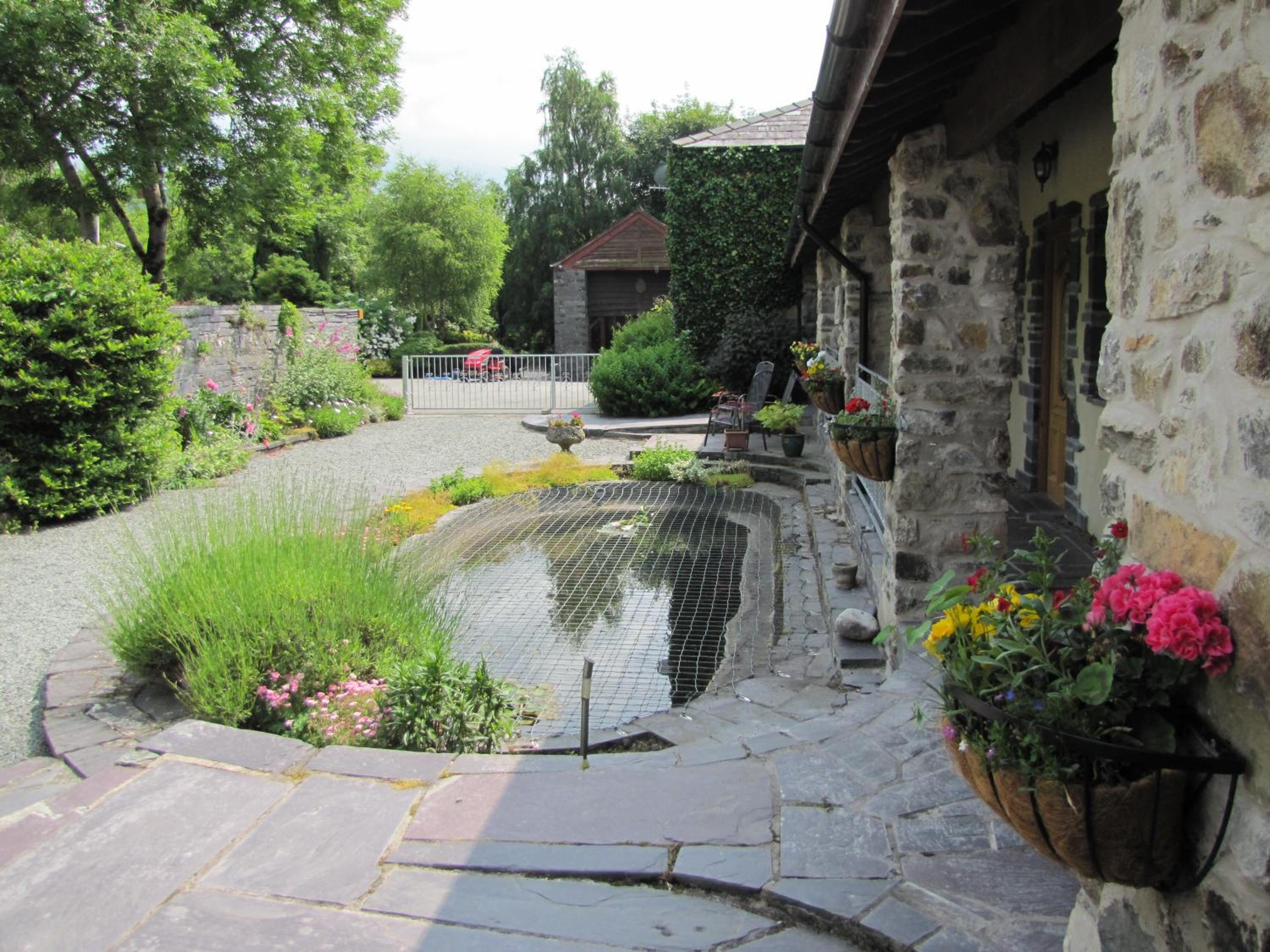 Photo 48