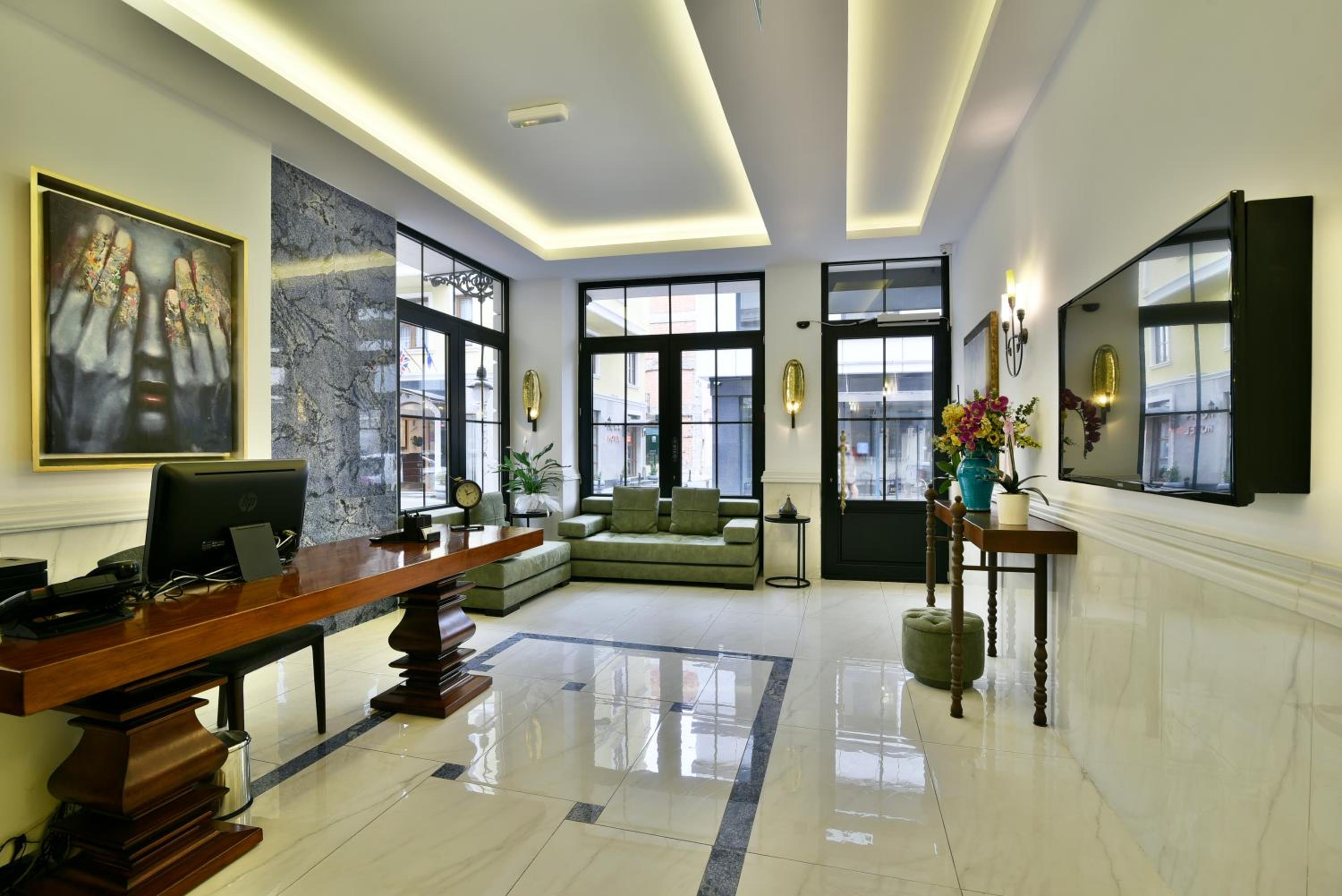 Istanbul Life Otel - Image 49