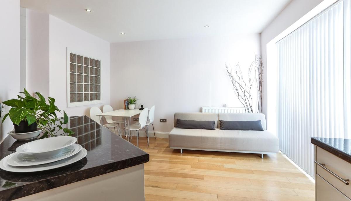Fabulous Apartment Central London view 5