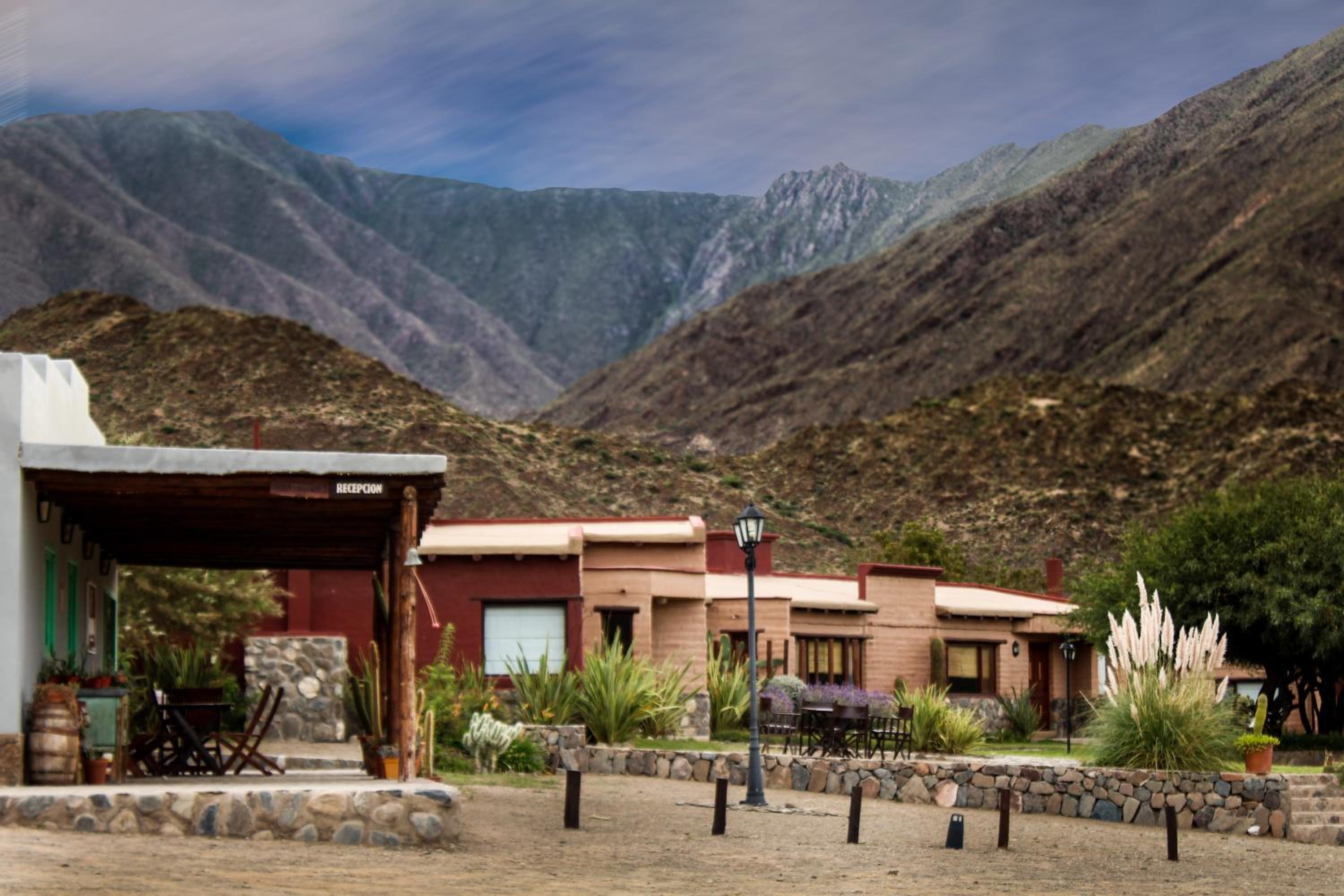 Miraluna Bodega Boutique