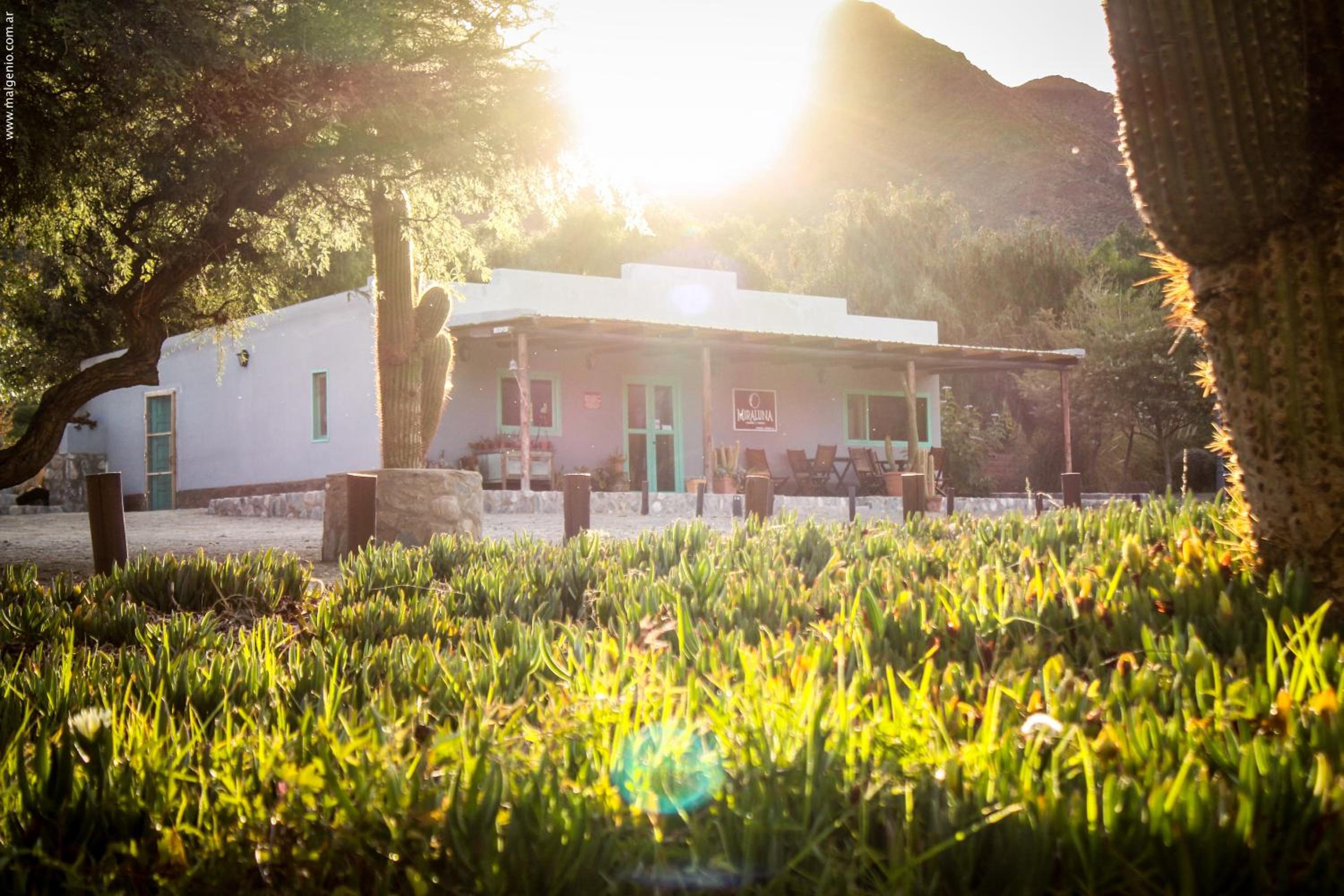 Miraluna Bodega Boutique
