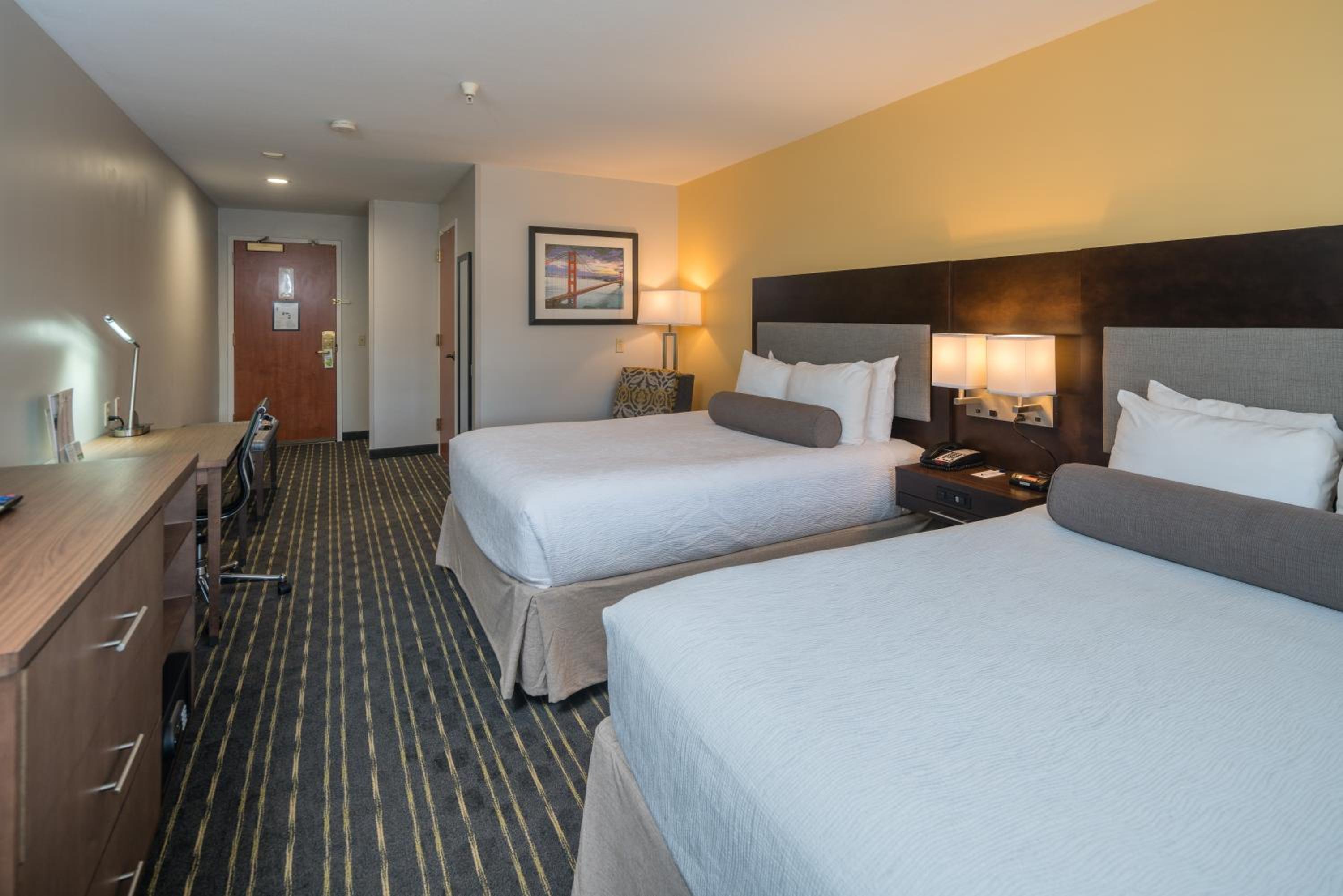 Hotel Aura SFO Airport FREE SHUTTLE - Property Image 11