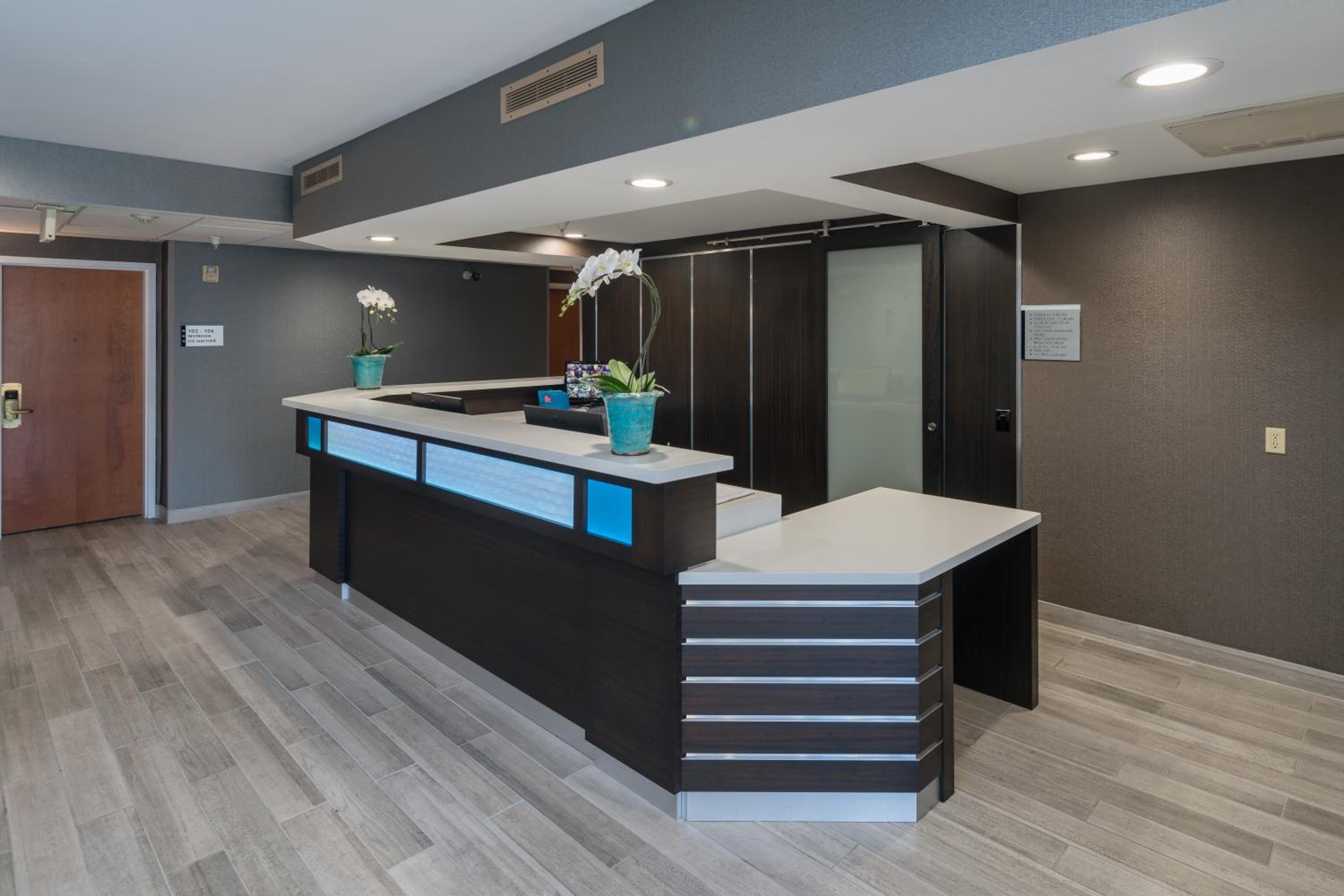 Hotel Aura SFO Airport FREE SHUTTLE - Property Image 27