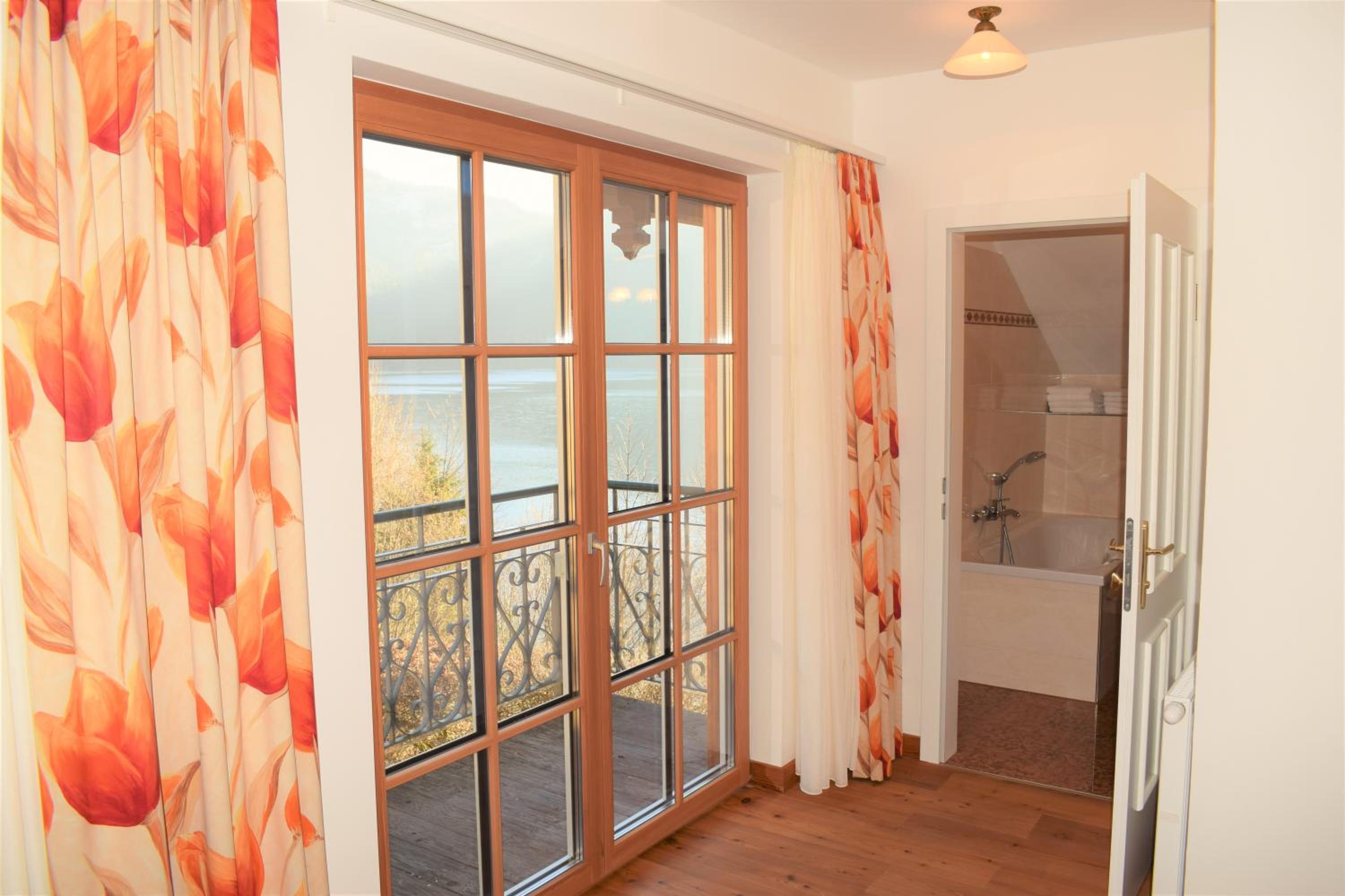 Villa Frischmuth am See