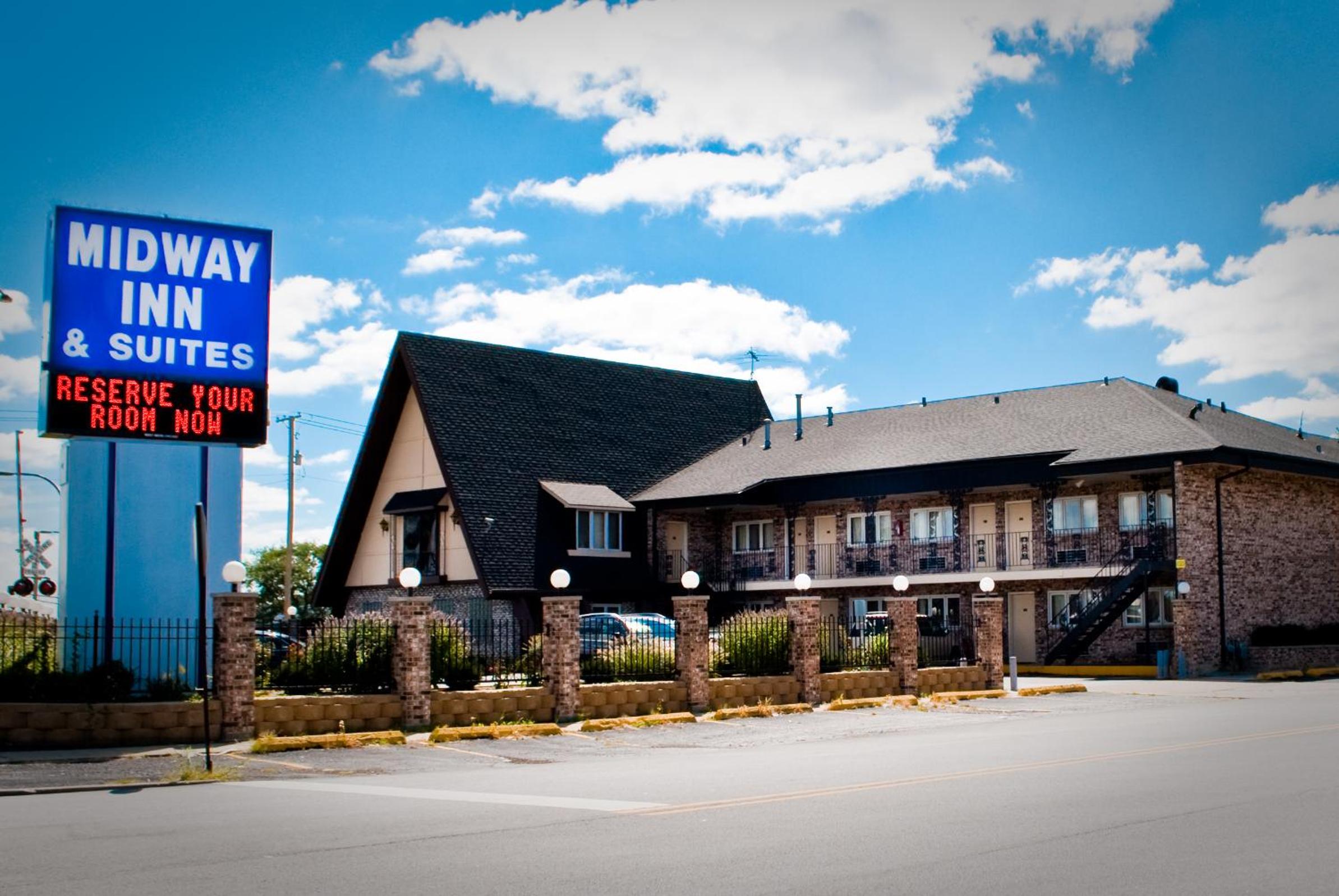 Hotel Midway Inn & Suites