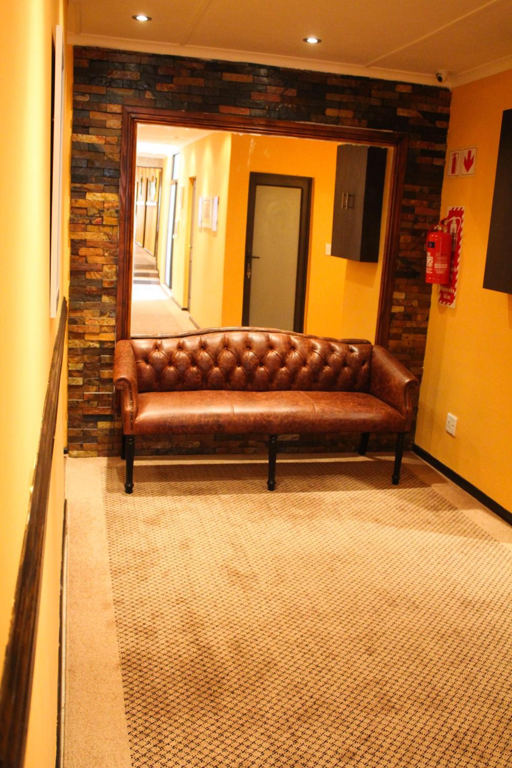 Photo 33