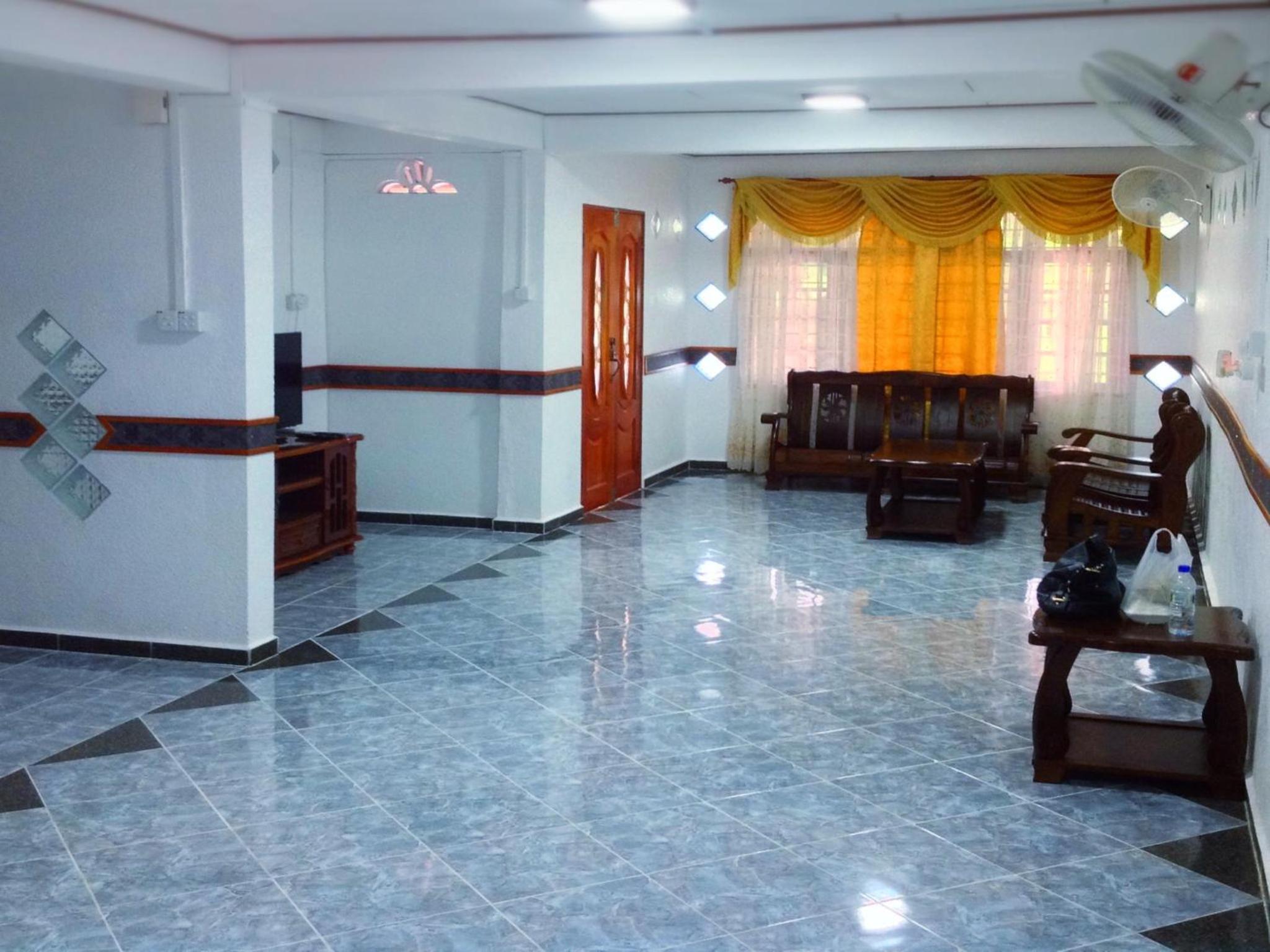 Nur Muslim 3 Homestay At Kota Bharu photo 2