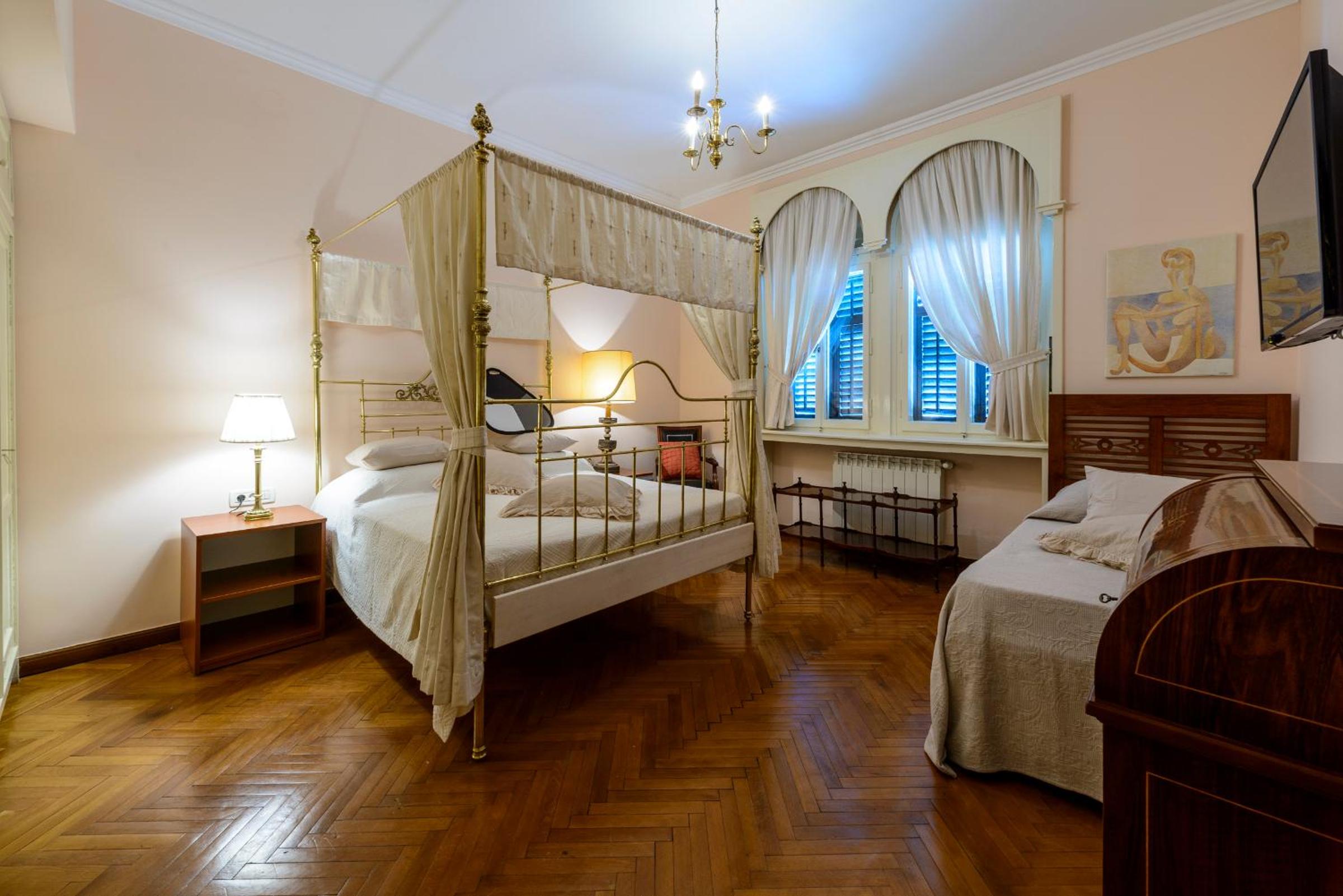 Villa Mediteran Old Town, 5 En-Suites and Hot Tub