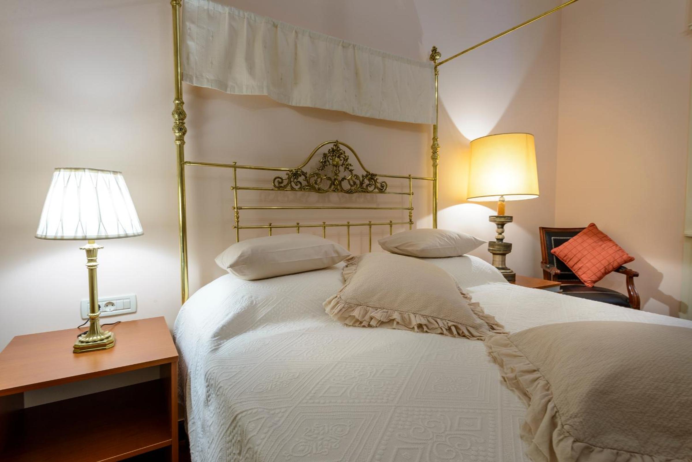 Villa Mediteran Old Town, 5 En-Suites and Hot Tub