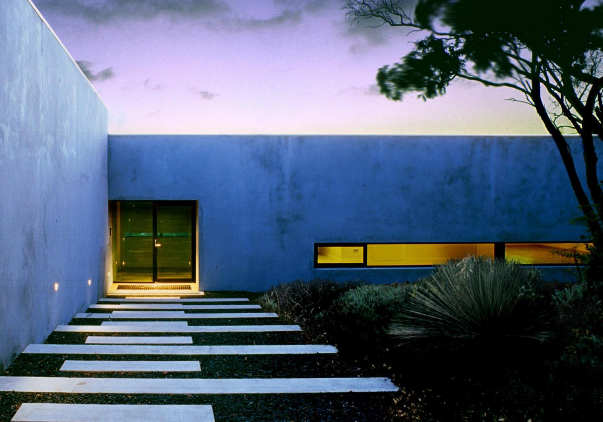 Hotel The Roozen Residence - Image 1