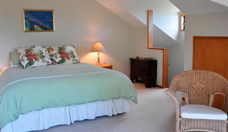 Waiwurrie Coastal Farm Lodge view 2