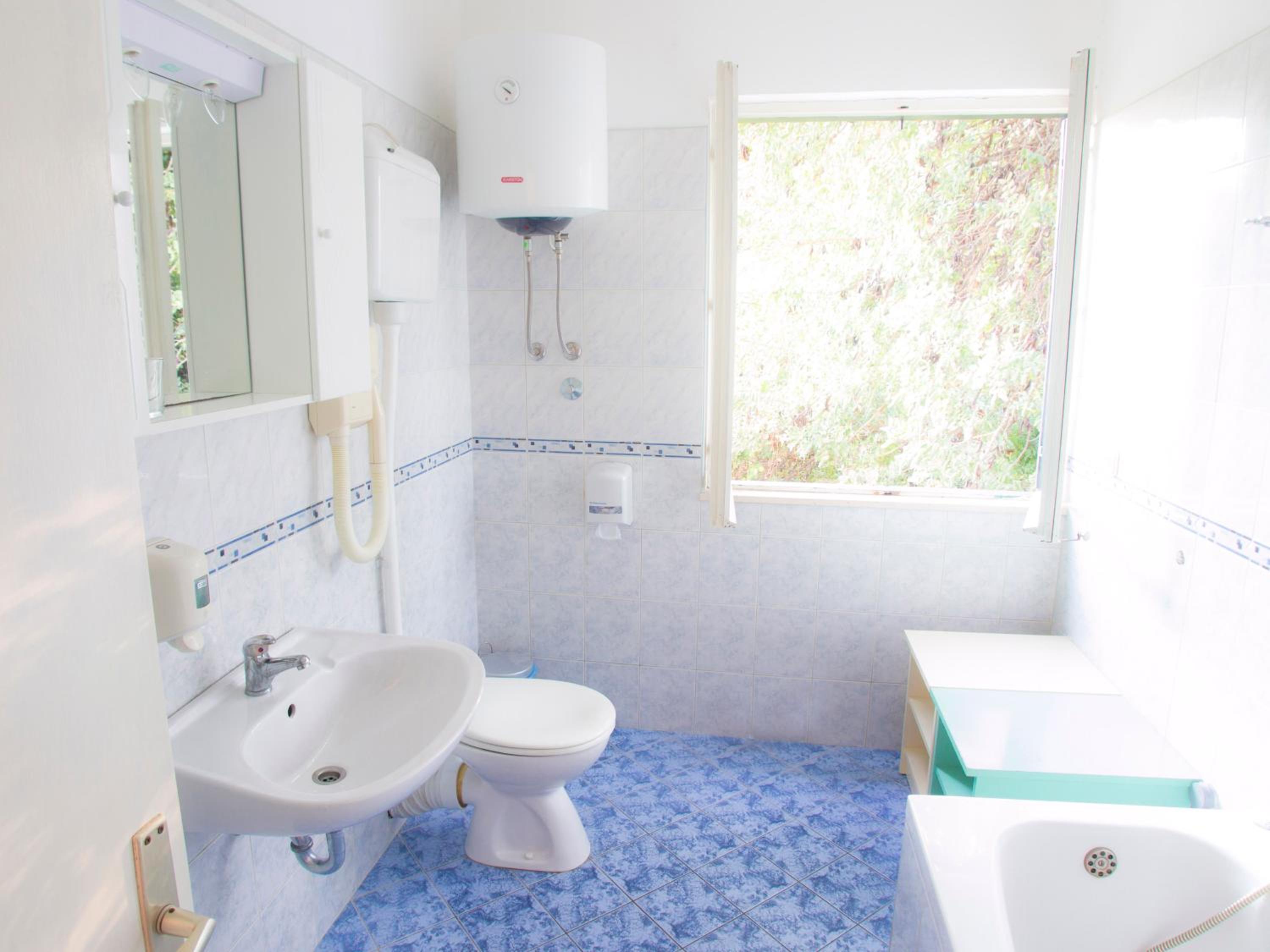 Photo 55