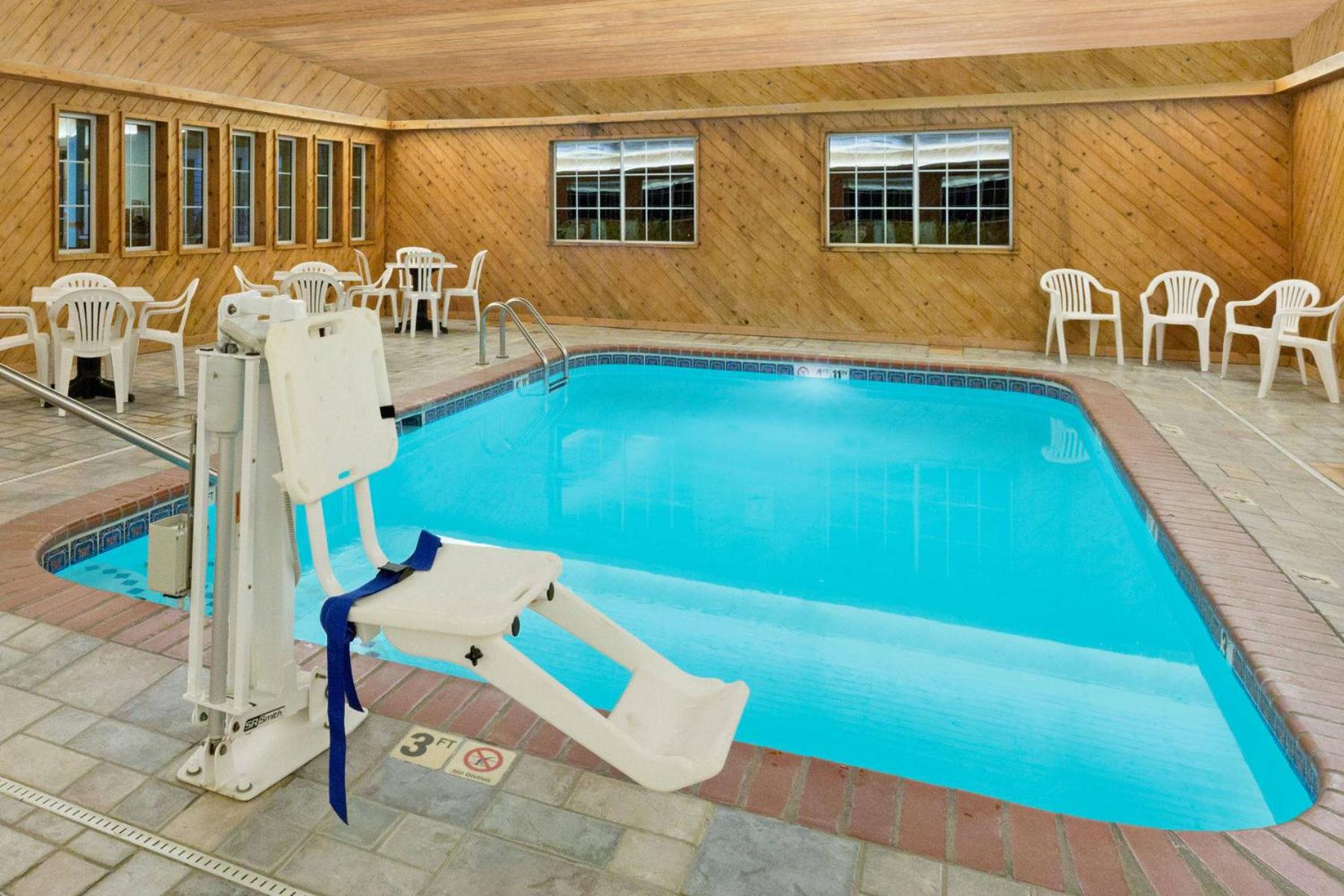 Super 8 by Wyndham Clarinda - Property Image 3