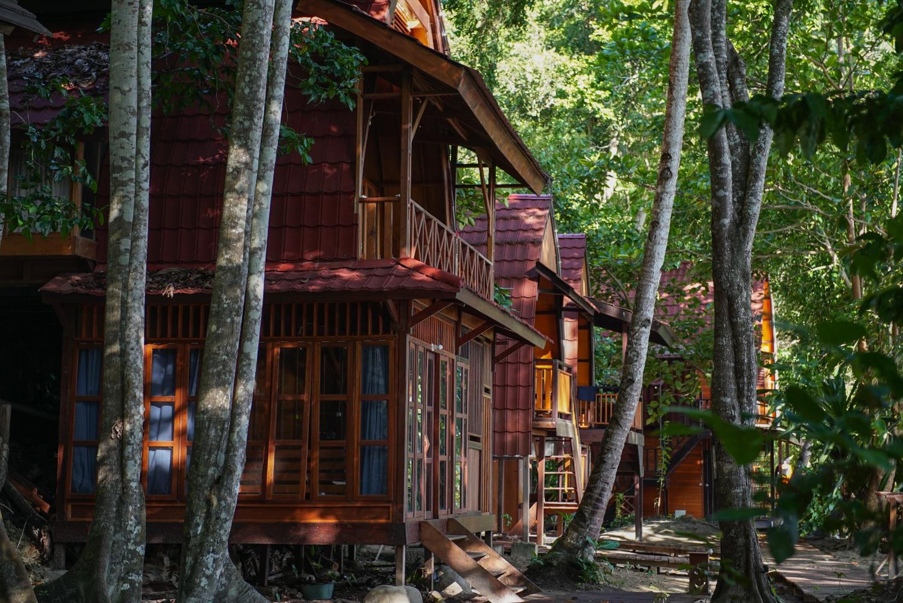 Raja Ampat Dive Resort view 4