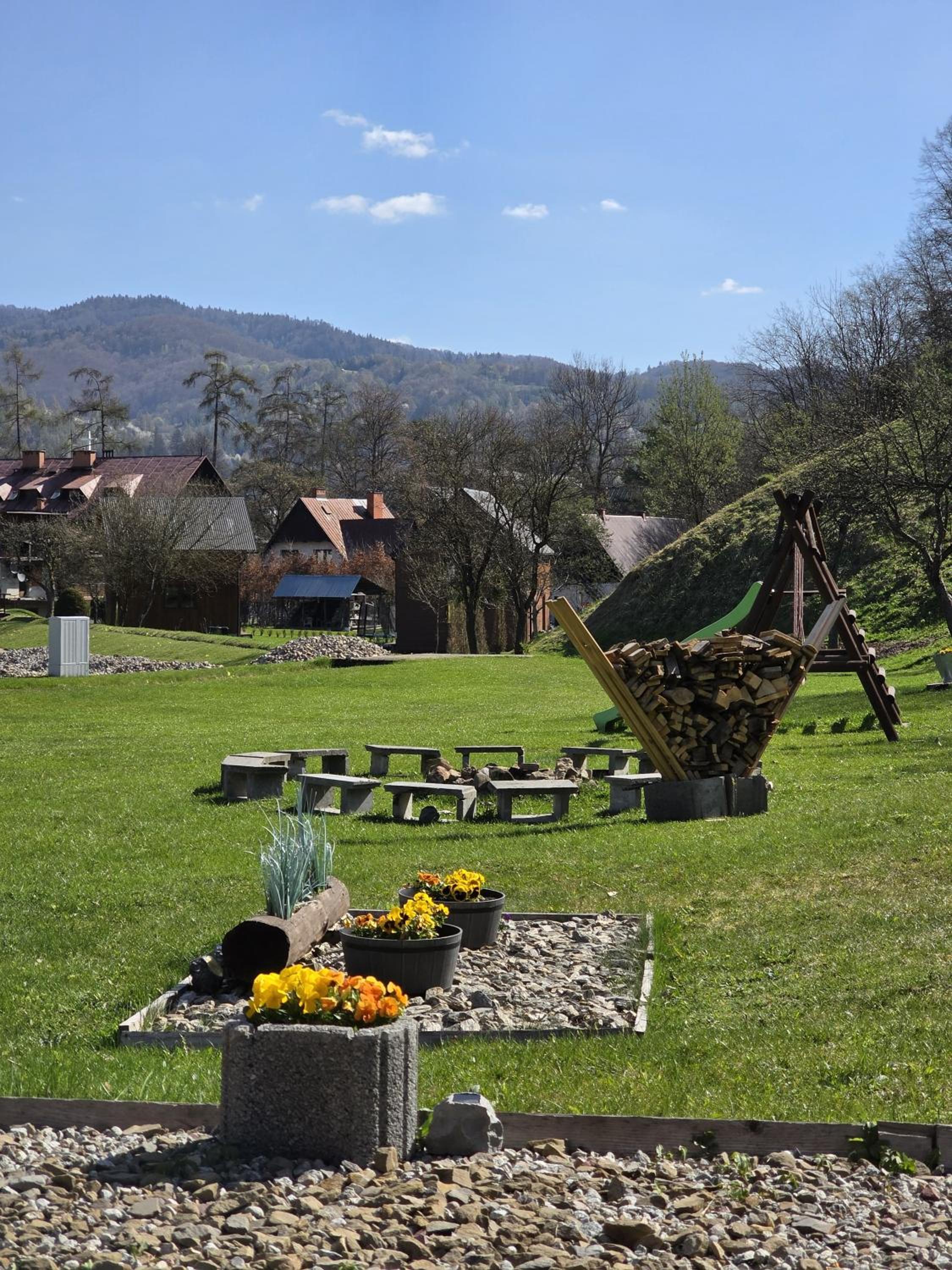 Photo 12