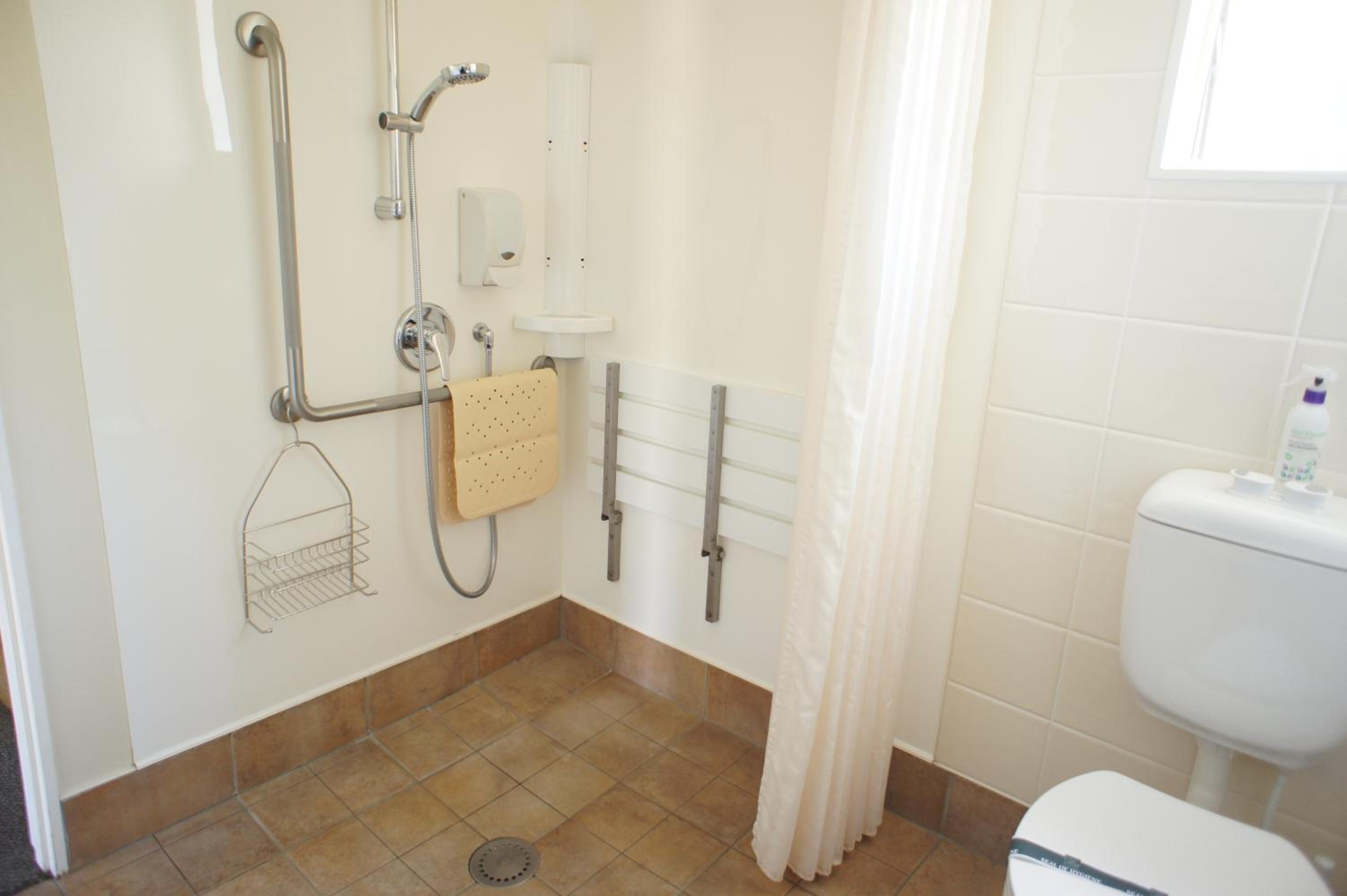 Bks Egmont Motor Lodge