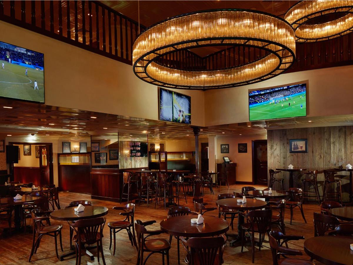 restaurant