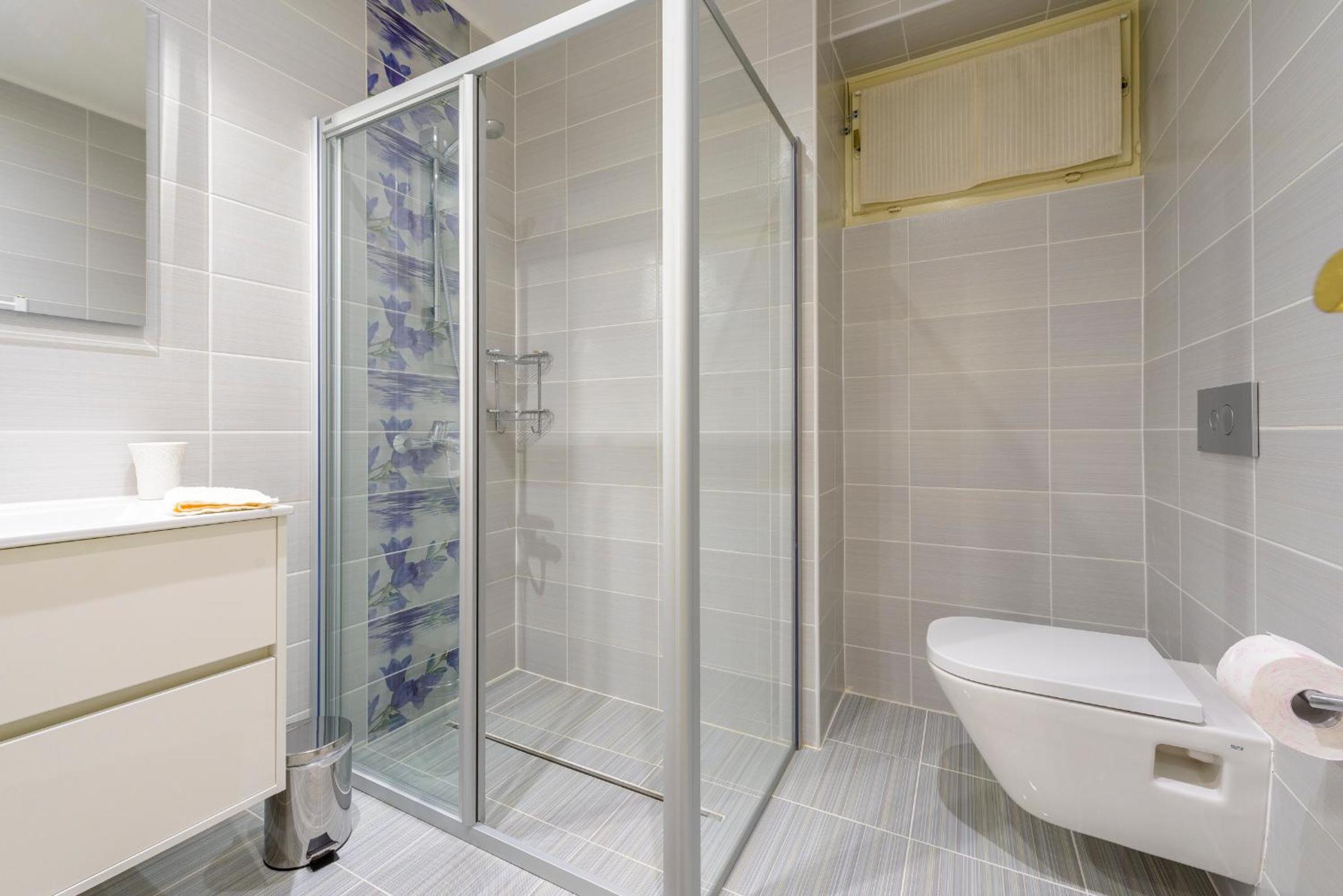 Villa Mediteran Old Town, 5 En-Suites and Hot Tub