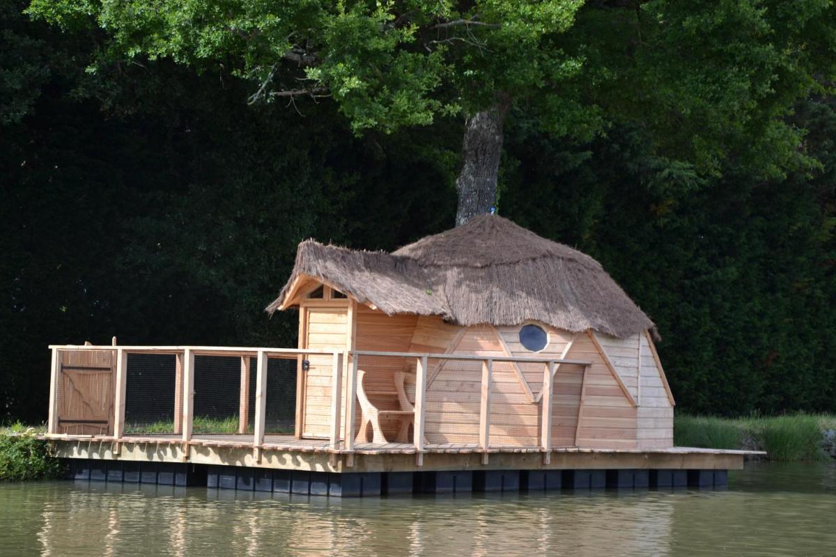 Village Flottant de Pressac