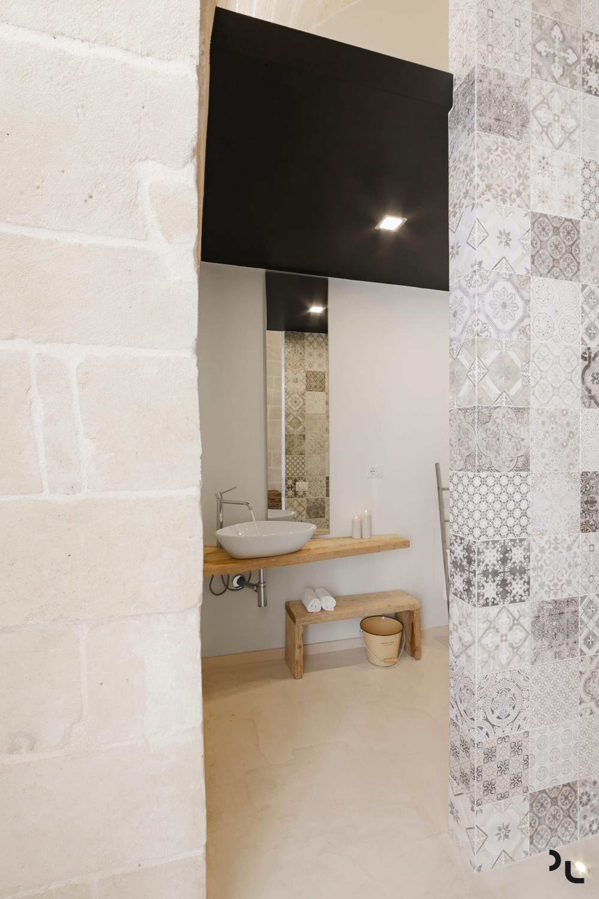 Hydria Rooms en Matera — bathroom